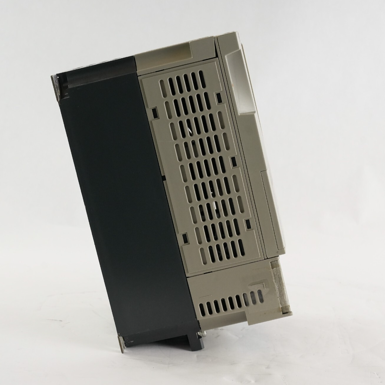 Schneider Electric ATV71H075M3 Variable Speed Drive Telemecanique Altivar 71