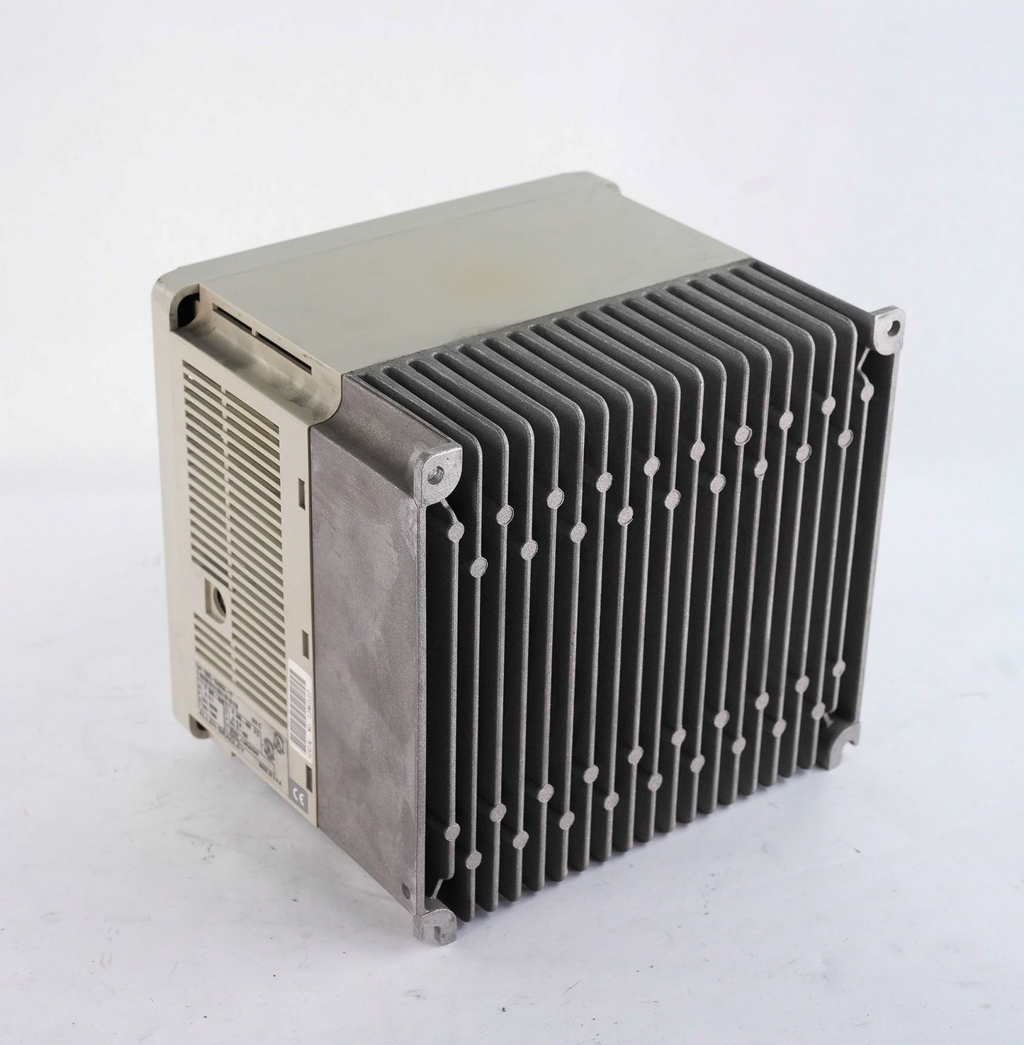 Allen Bradley 1305-BA09A-IT /C Bulletin 1305 AC Drive 460V 9A 1305BA09AIT