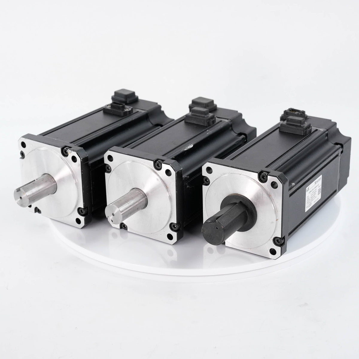 LS APMC-FCL10AMK-AD AC Servo Motor 1kW 3000RPM 3.18Nm 200V APMCFCL10AMKAD