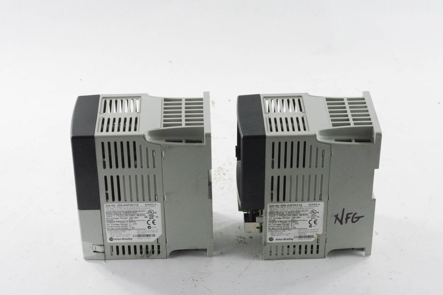 2x ALLEN BRADLEY 22A-A2P3N114 AC DRIVES  - For Parts / Repair