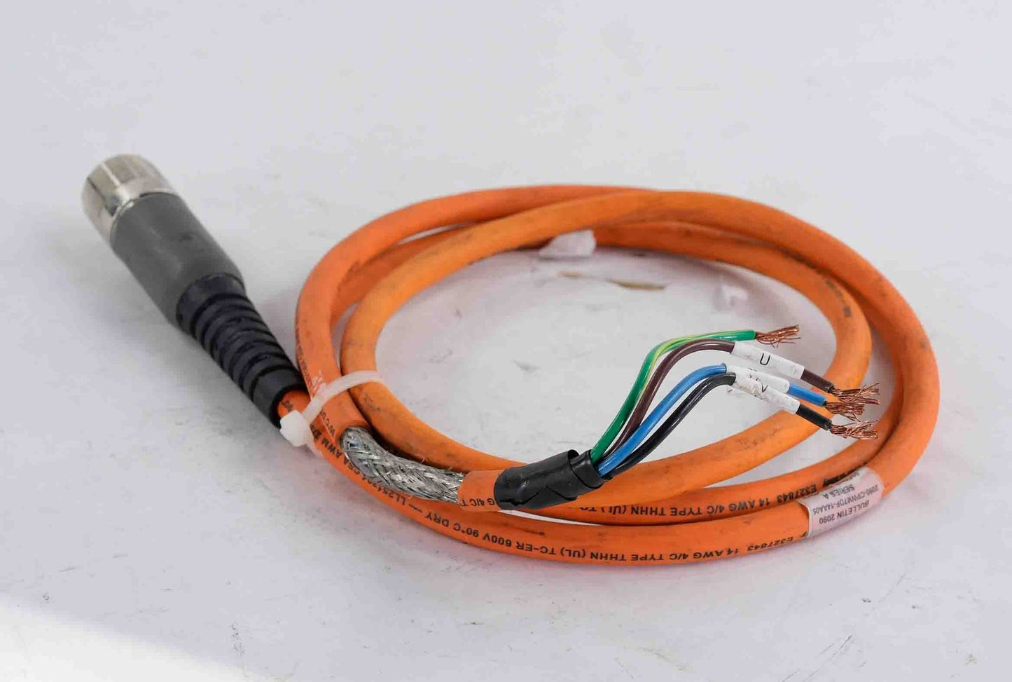 Allen Bradley 2090-CPWM7DF-14AA05 /A Servo Power Cable 60" 2090CPWM7DF14AA05