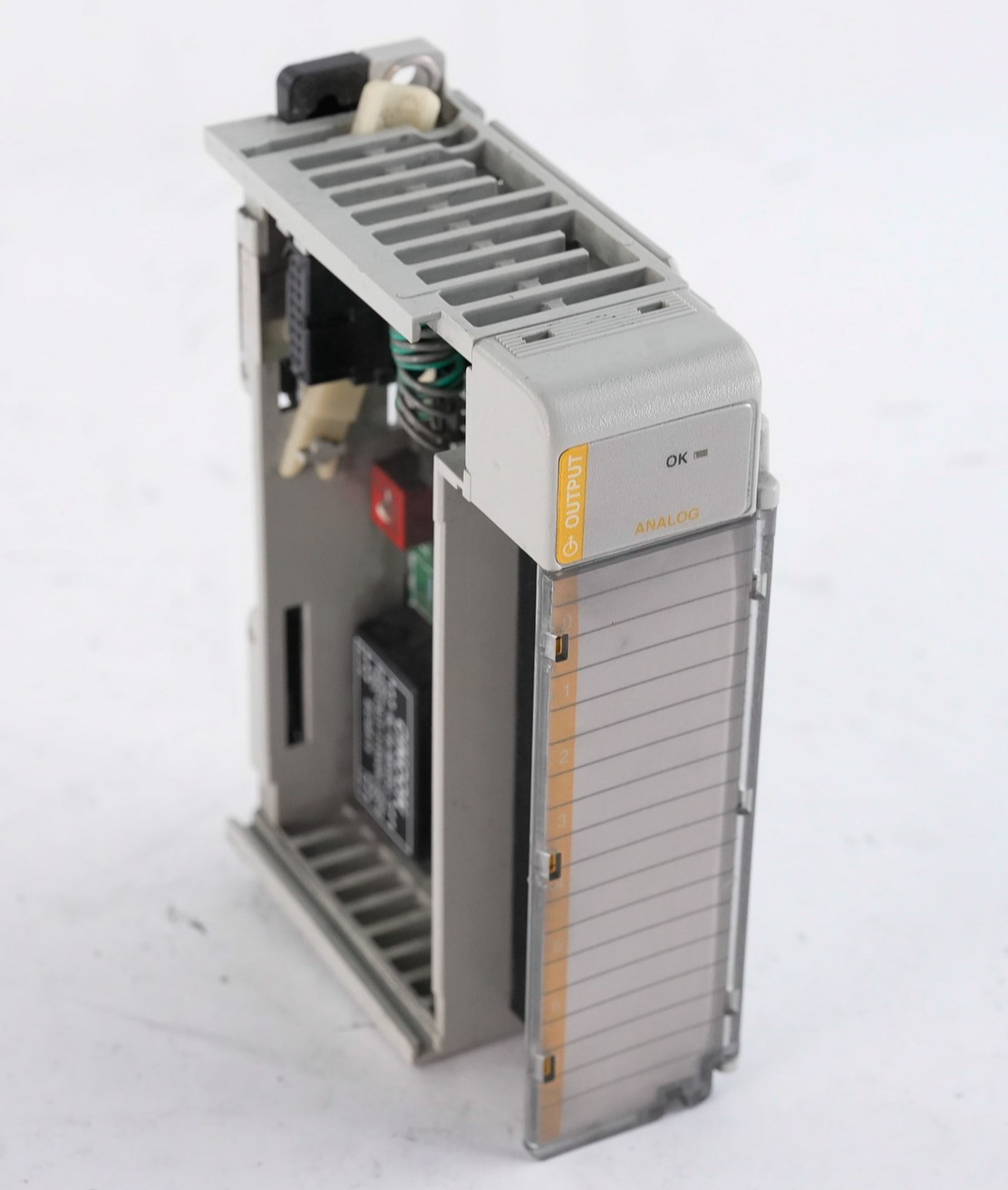 Allen Bradley 1769-OF8V /A CompactLogix 8-Pt Output Voltage Module 1769OF8V