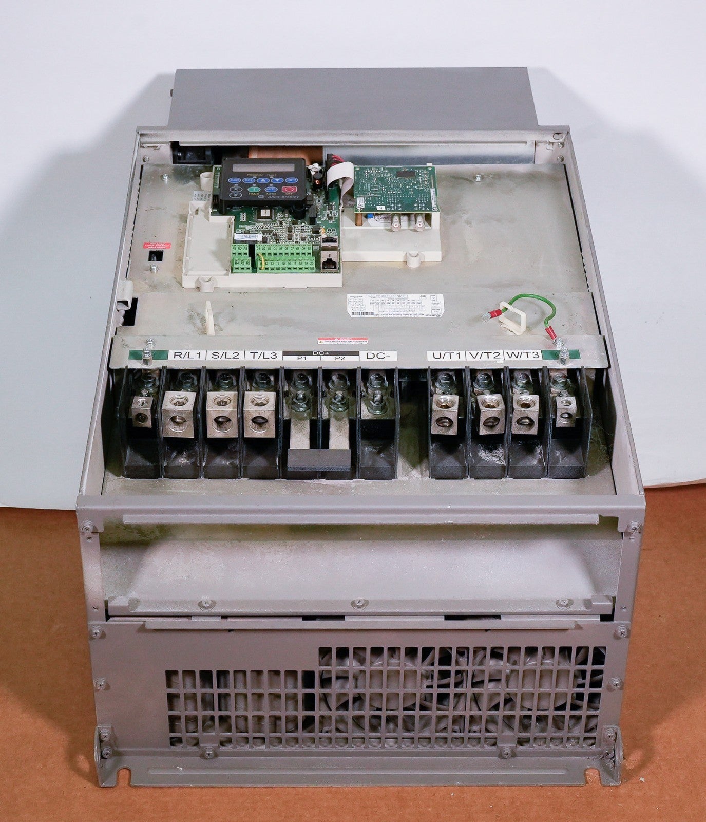 Allen Bradley 22C-D170A103 PowerFlex 400 Drive 480V 125HP 22CD170A103 + Warranty