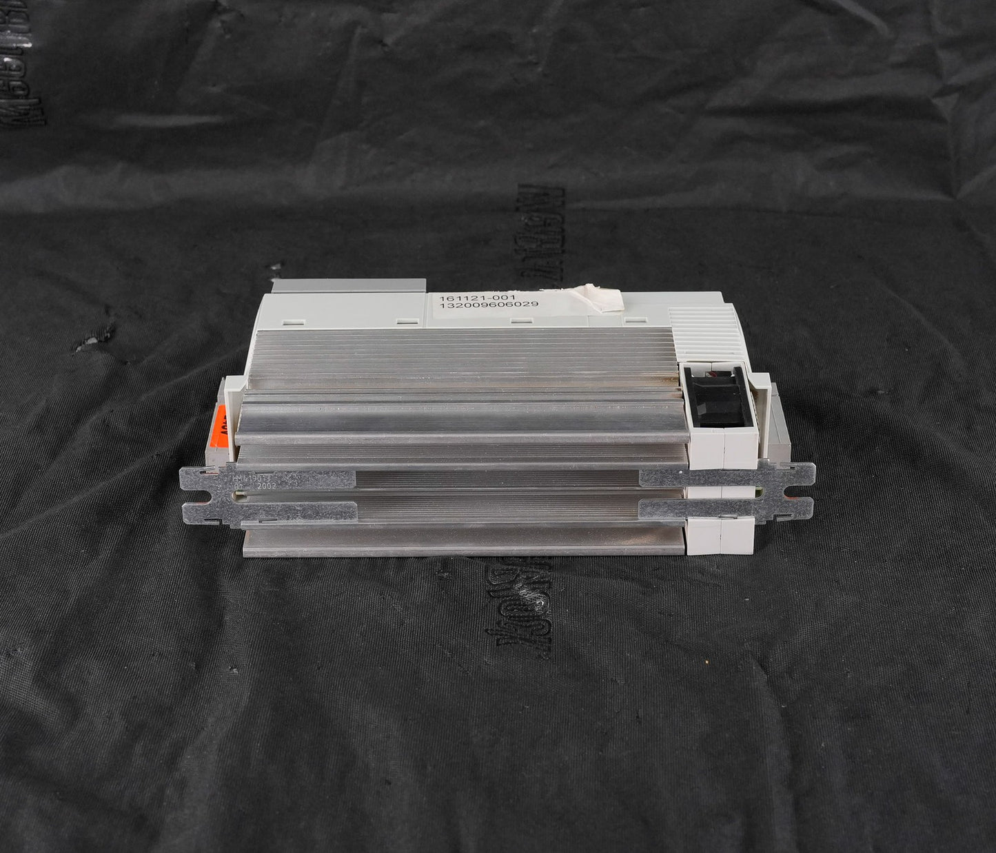 Lenze E82EV222_2B 8200 Vector Frequency Inverter Drive E82EV2222B