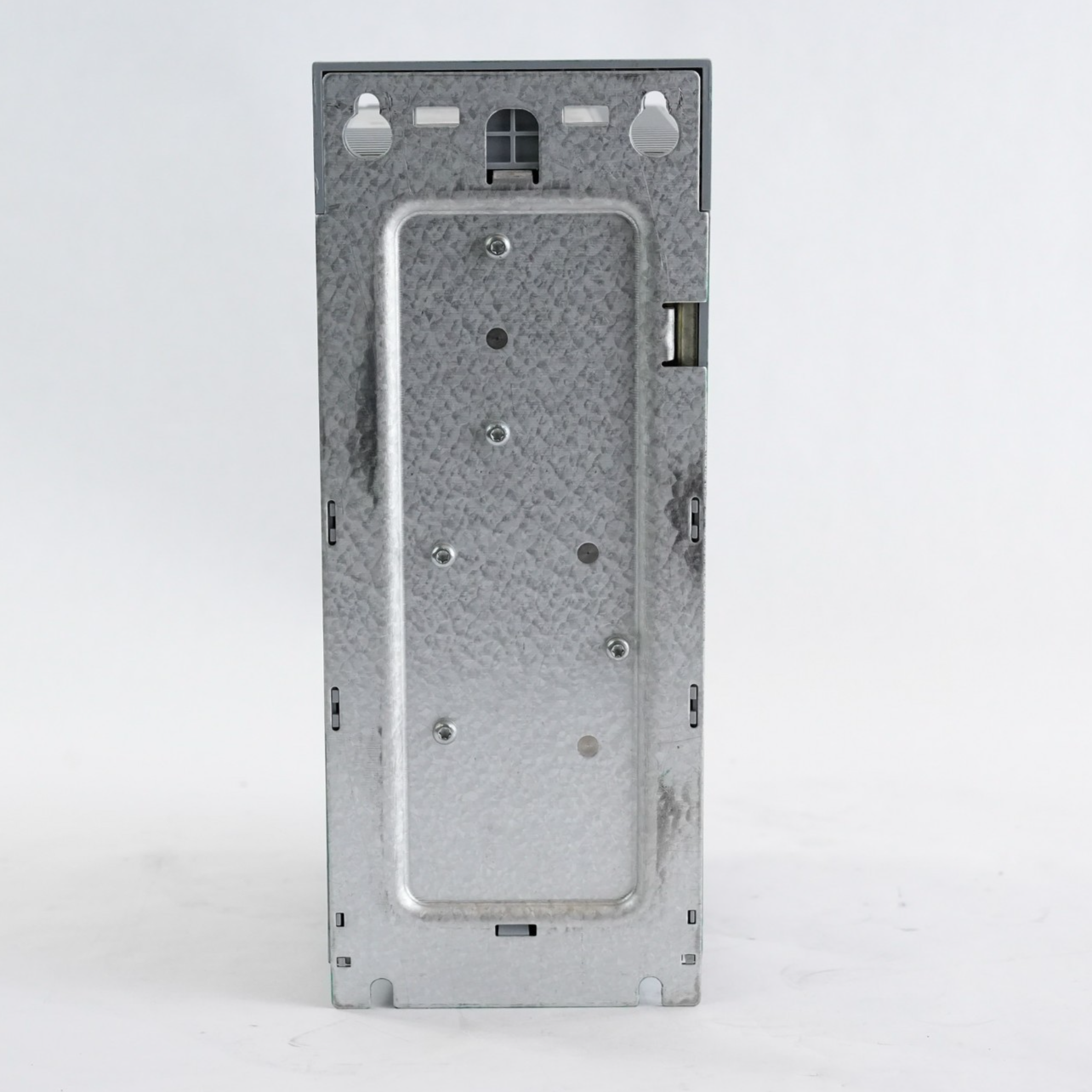 Danfoss VLT 131L9866 HVAC Basic Drive 4.0kW 5HP 3x380-480V 50/60Hz 8.3A