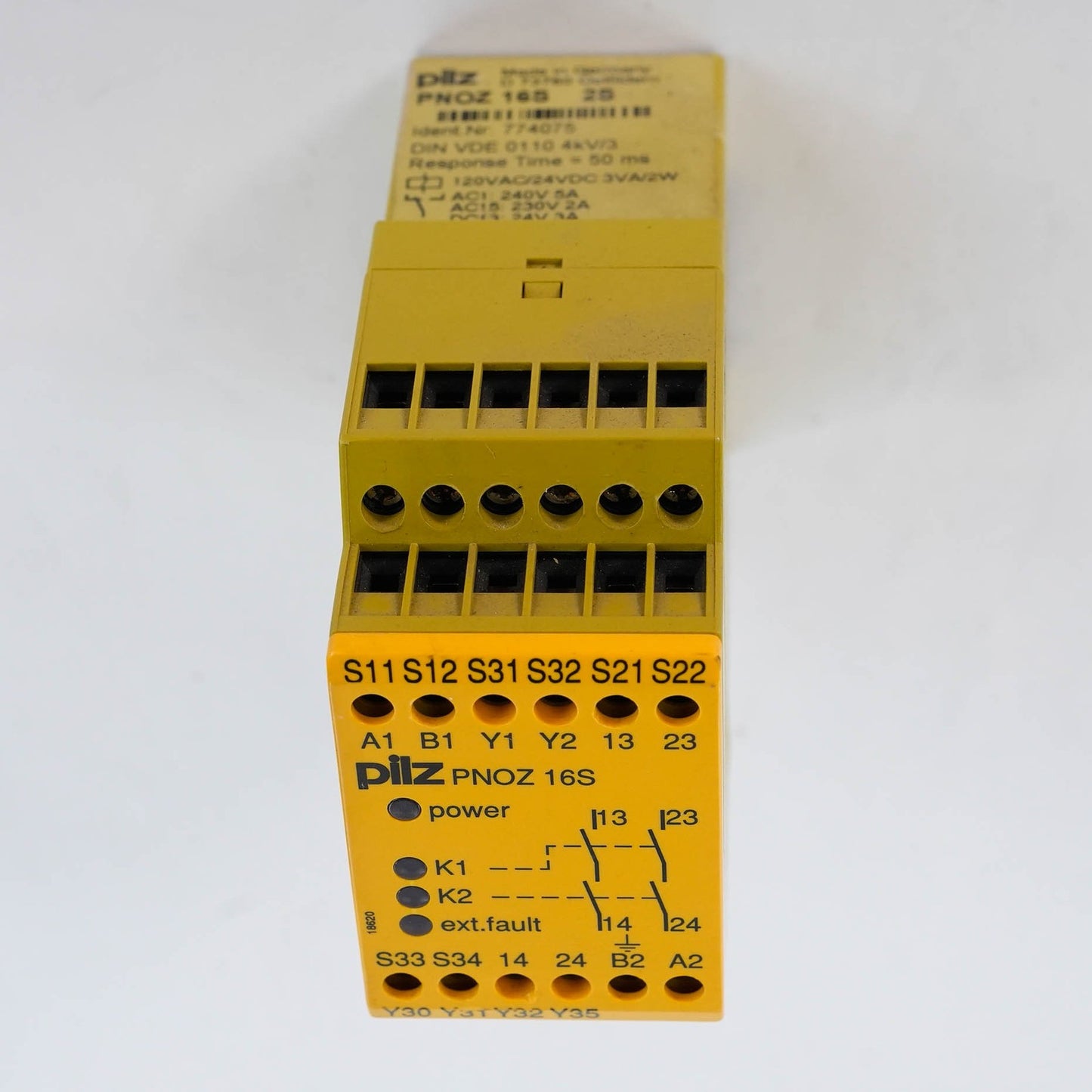 Pilz PNOZ 16S Safety Relay 774072 24VDC 2n/o 1n/c PNOZ16S Emergency Stop Monitor