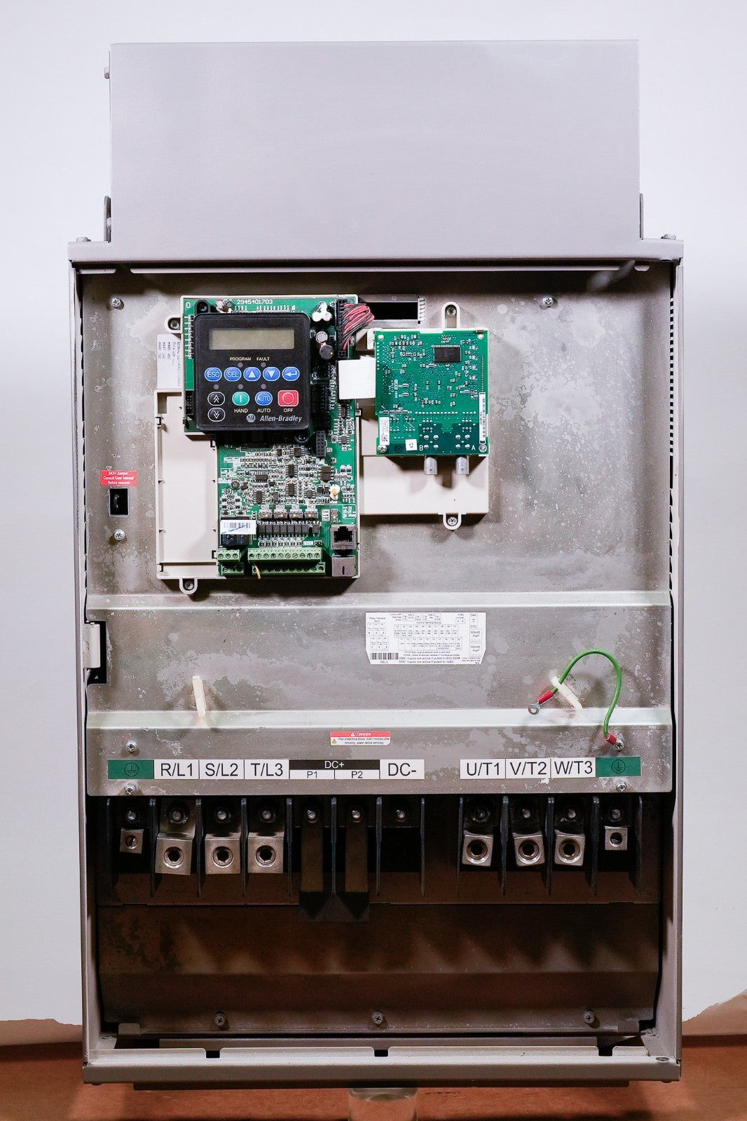 Allen Bradley 22C-D170A103 PowerFlex 400 Drive 480V 125HP 22CD170A103 + Warranty