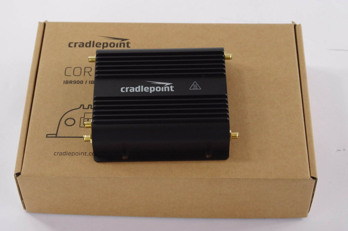 Cradlepoint IBR900-600M / IBR900600M Cloud-Managed Networking Router