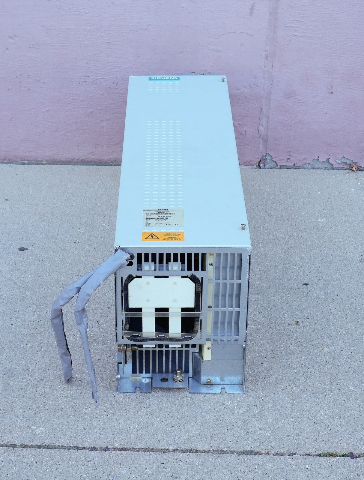 Siemens 6SE7031-7EE85-0AA0 Simovert Masterdrives AC Drive 510-620V