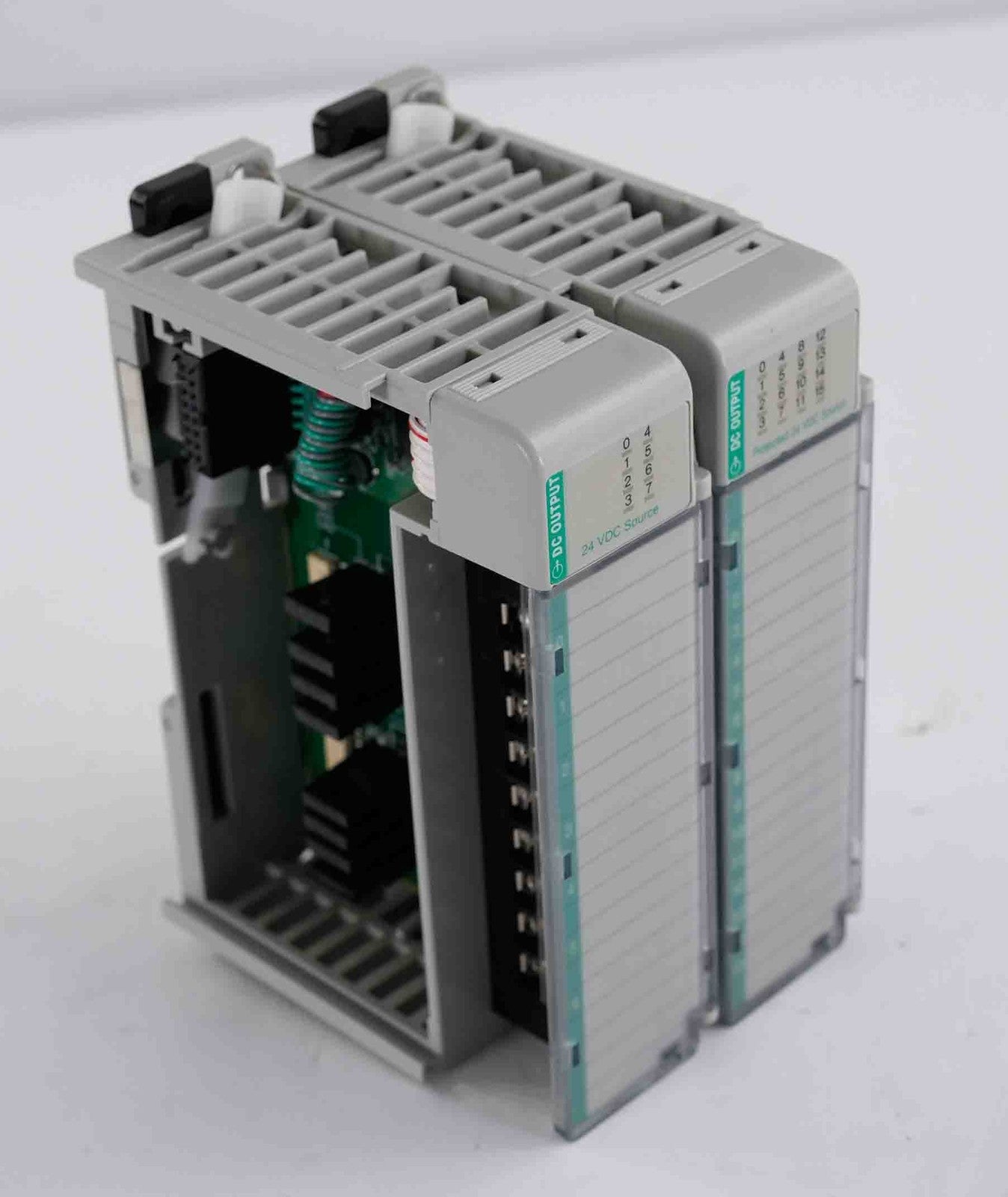 Allen Bradley 1769-OB16P /B CompactLogix 16-Pt 24VDC Output Module 1769OB16P