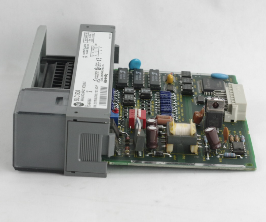 Allen Bradley 1746-NI4 /A SLC 500 Analog Input Module w/ Cover