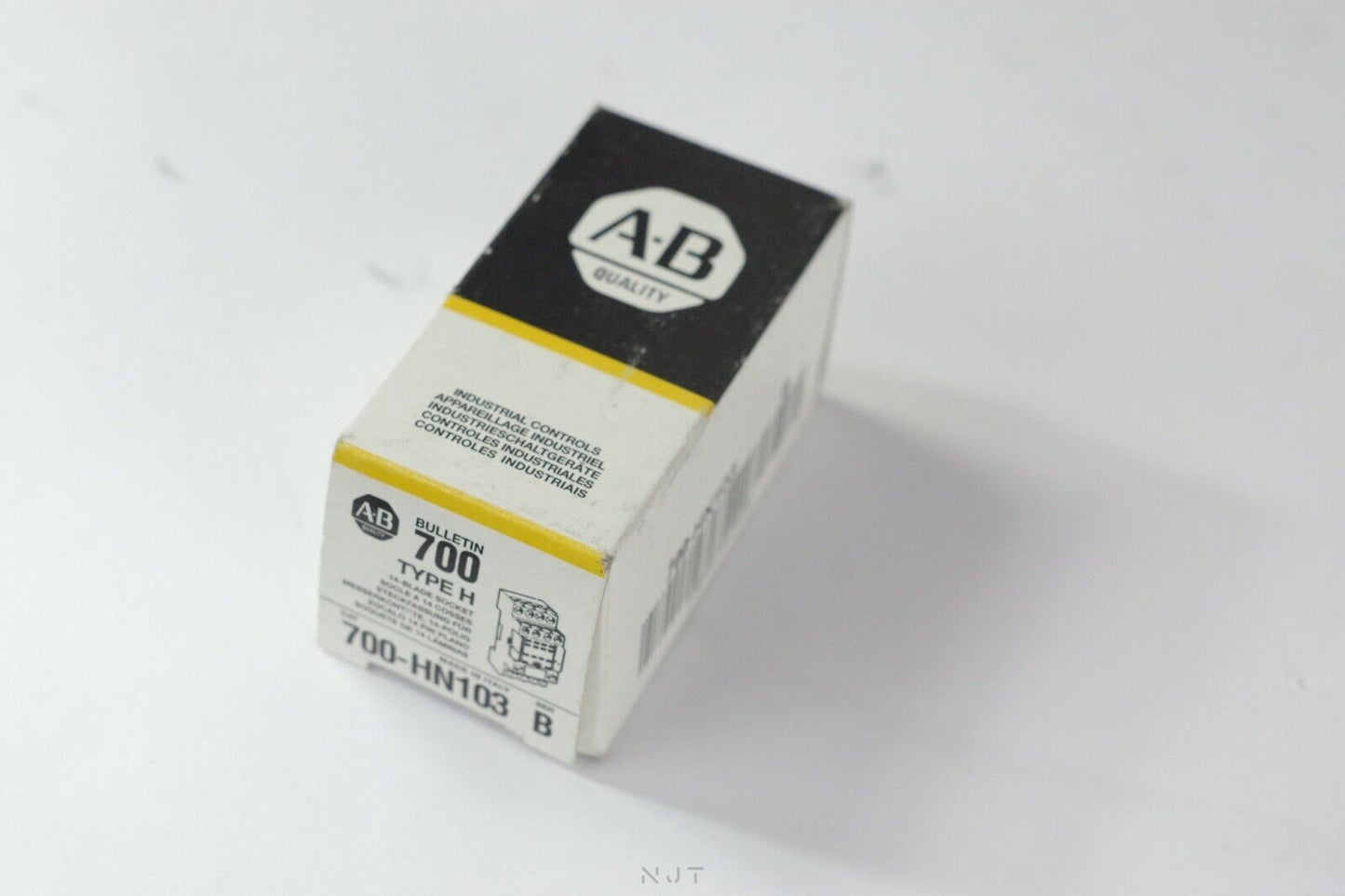 New Allen Bradley 700-HN103 Series B 14 Blade Socket Type H /B