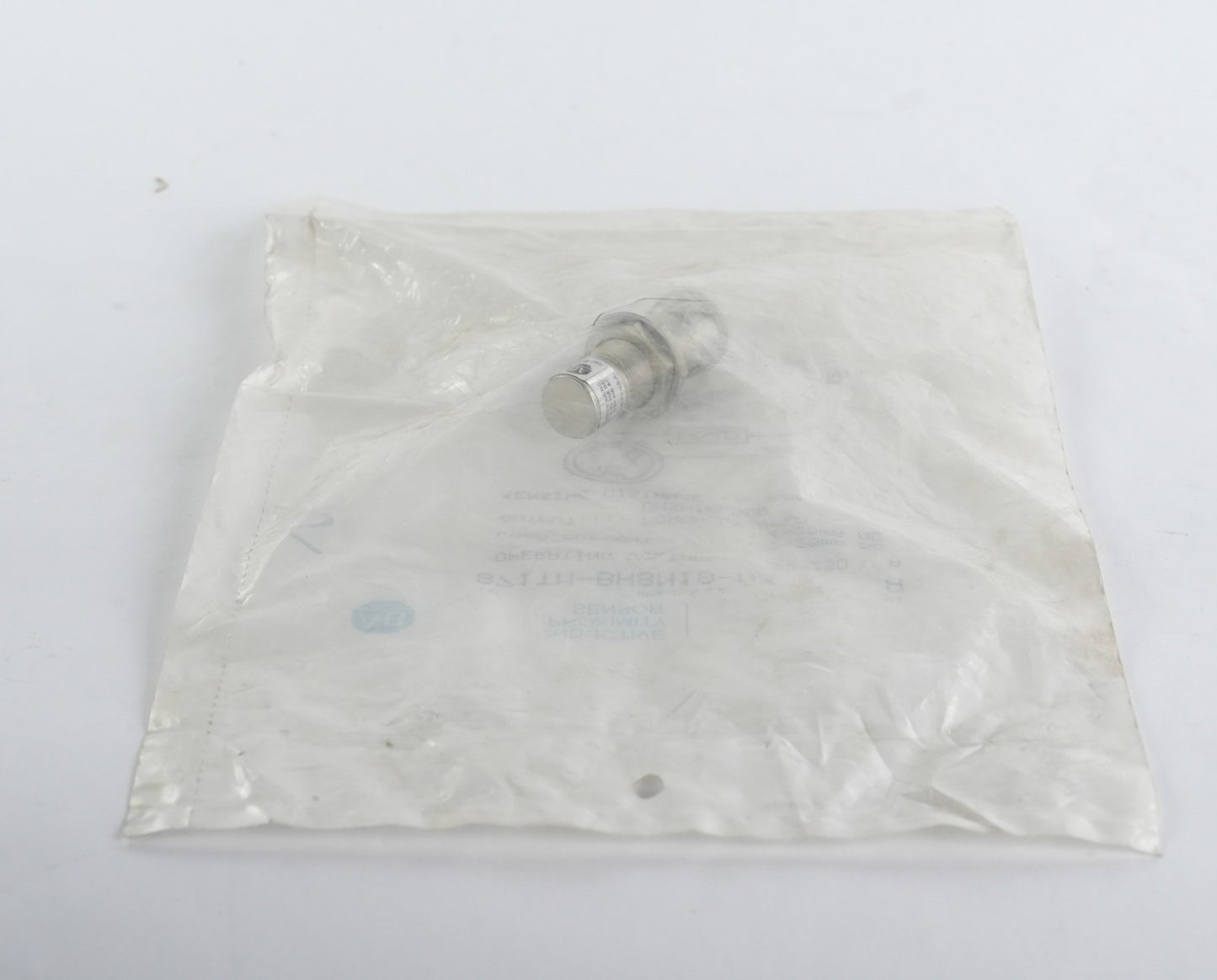 Allen Bradley Proximity Sensor 871TM-BH8N18-N3 Sealed Surplus 871TMBH8N18N3