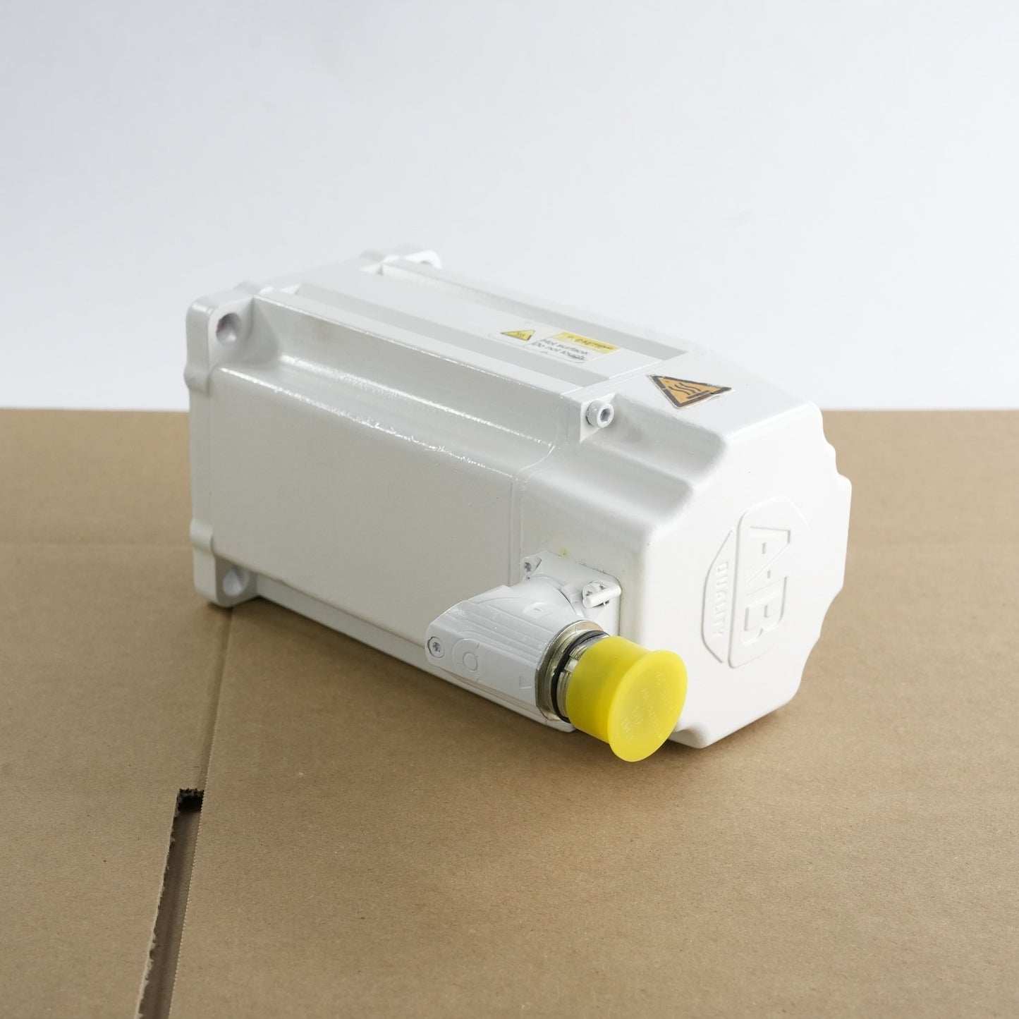 Allen Bradley VPF-B1153F-PJ12AF /A 5000 RPM 480V Inverter Duty AC Servo Motor