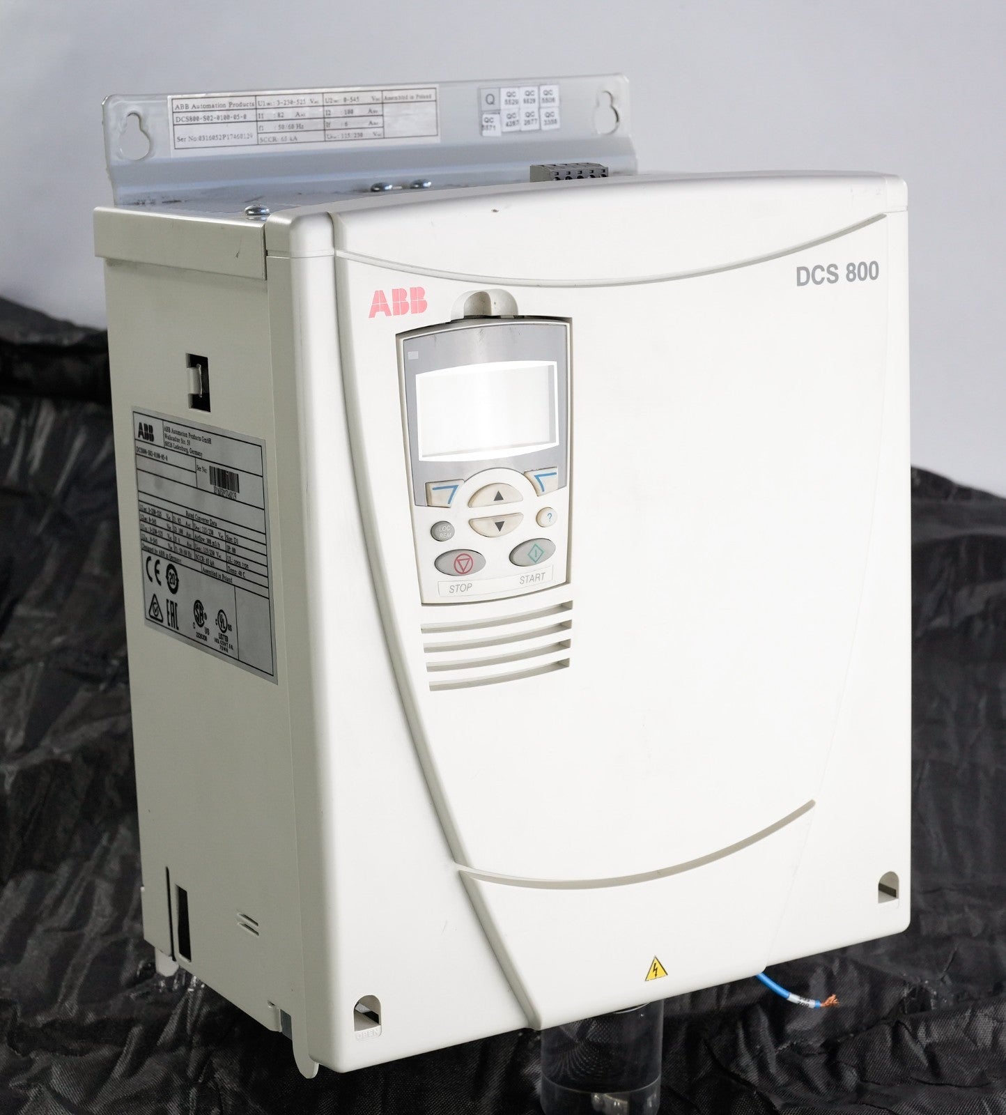 ABB DCS800-S02-0100-05-0 DC Drive / DCS800S020100050 SDCS-CON-4 20-40hp 240 480V