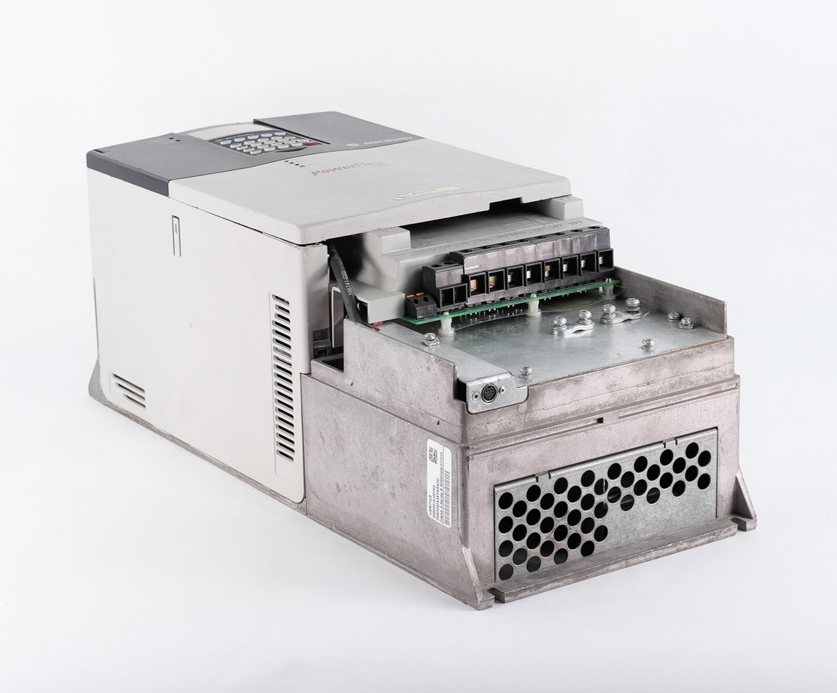 Allen Bradley 20BD052A3AYNAND0 /B PowerFlex 700 AC Drive 480V 52A 40HP SER B