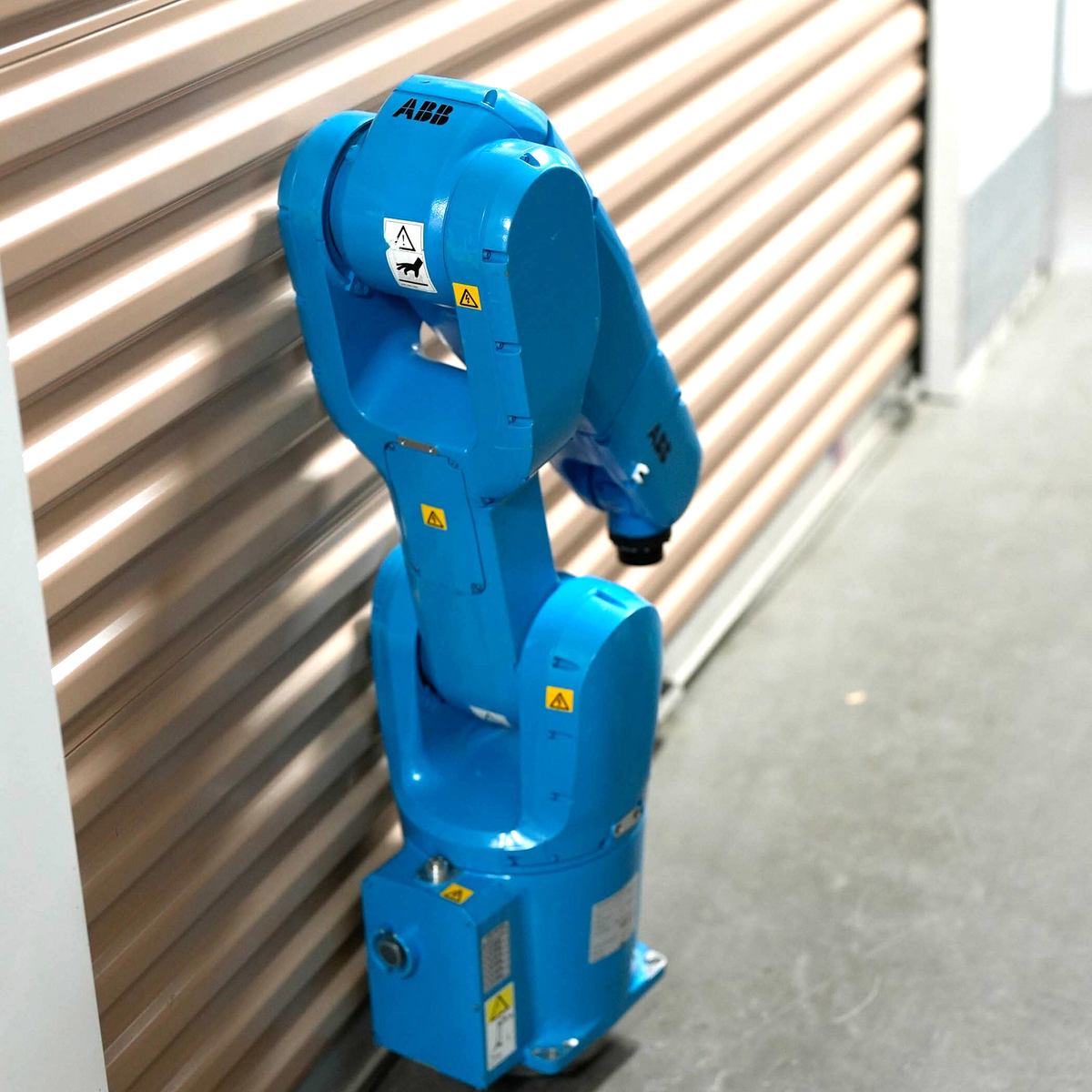 ABB IRB1200 Industrial Robot Arm 6-Axis 5kg Payload 700mm Reach IRB1200-5/0.9