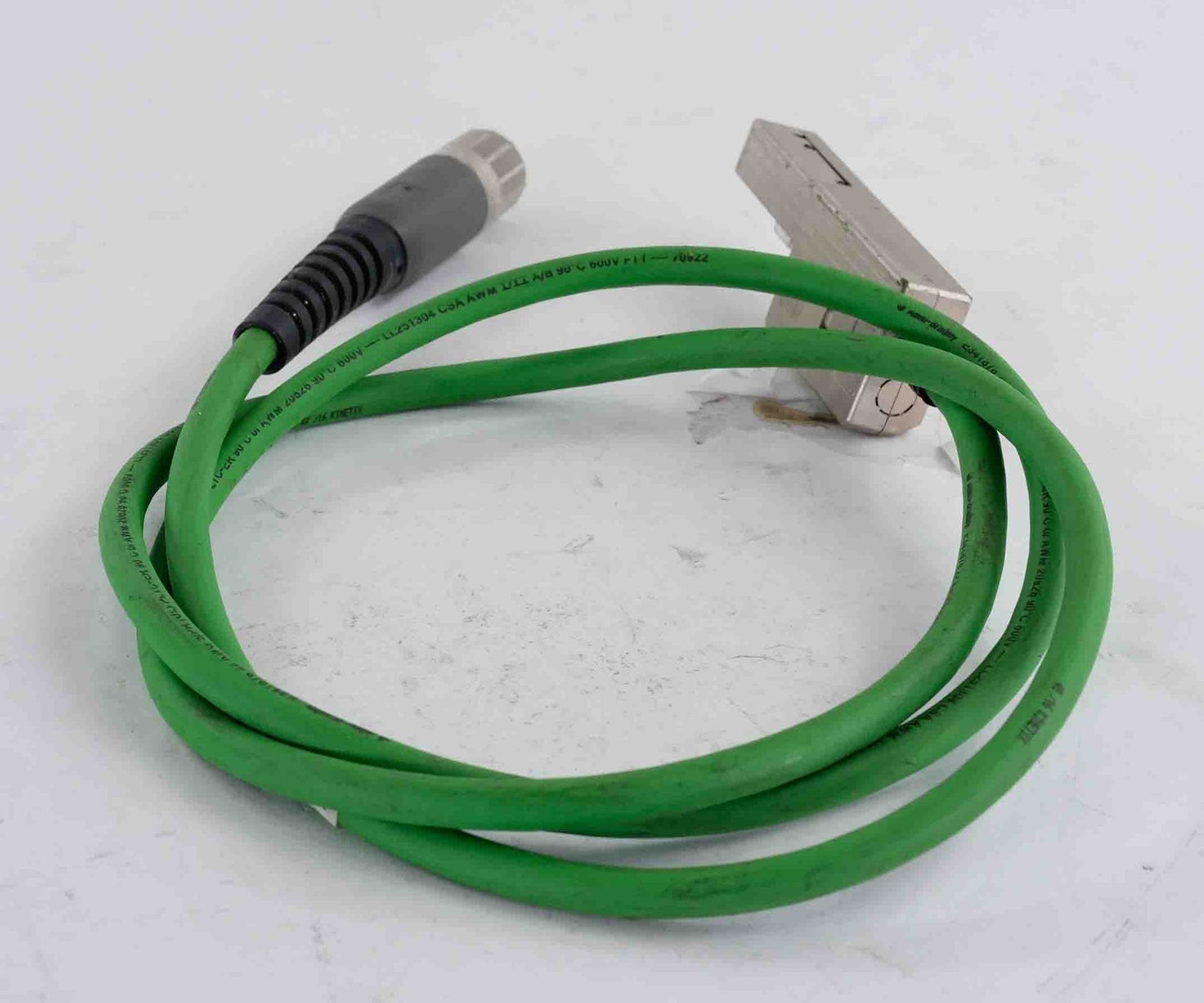Allen Bradley 2090-CFBM7DF-CEAA05 /A Feedback Cable 67" 2090CFBM7DFCEAA05