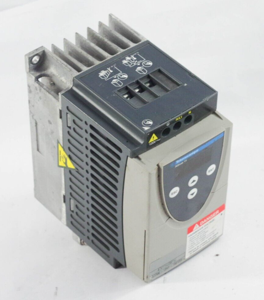 Telemecanique Altivar 11  ATV11HU09F1U Variable Speed Drive / ATV 1HU09F1U