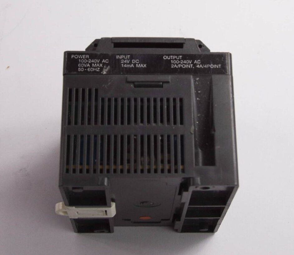 Cutler-Hammer D50CR14 D50 Programmable Controller, 85-264 VAC Power Supply