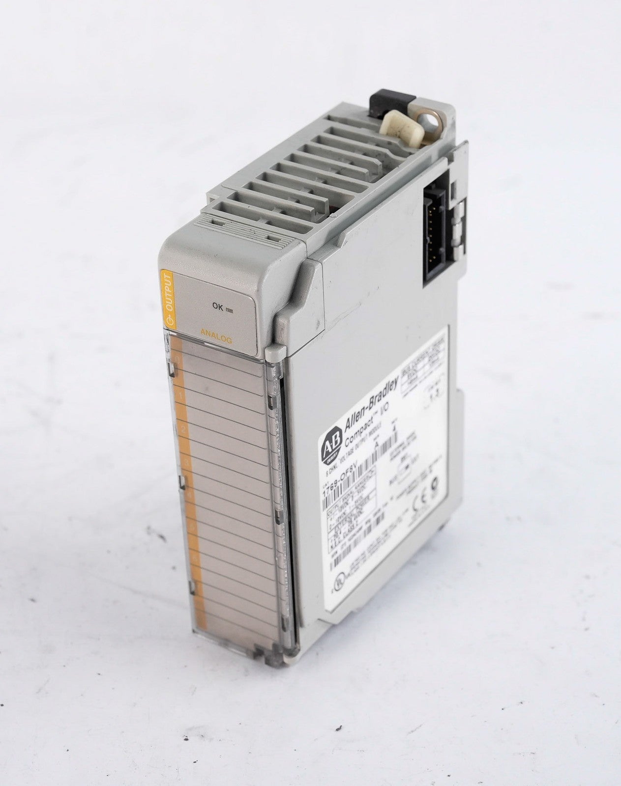 Allen Bradley 1769-OF8V /A CompactLogix 8-Pt Output Voltage Module 1769OF8V