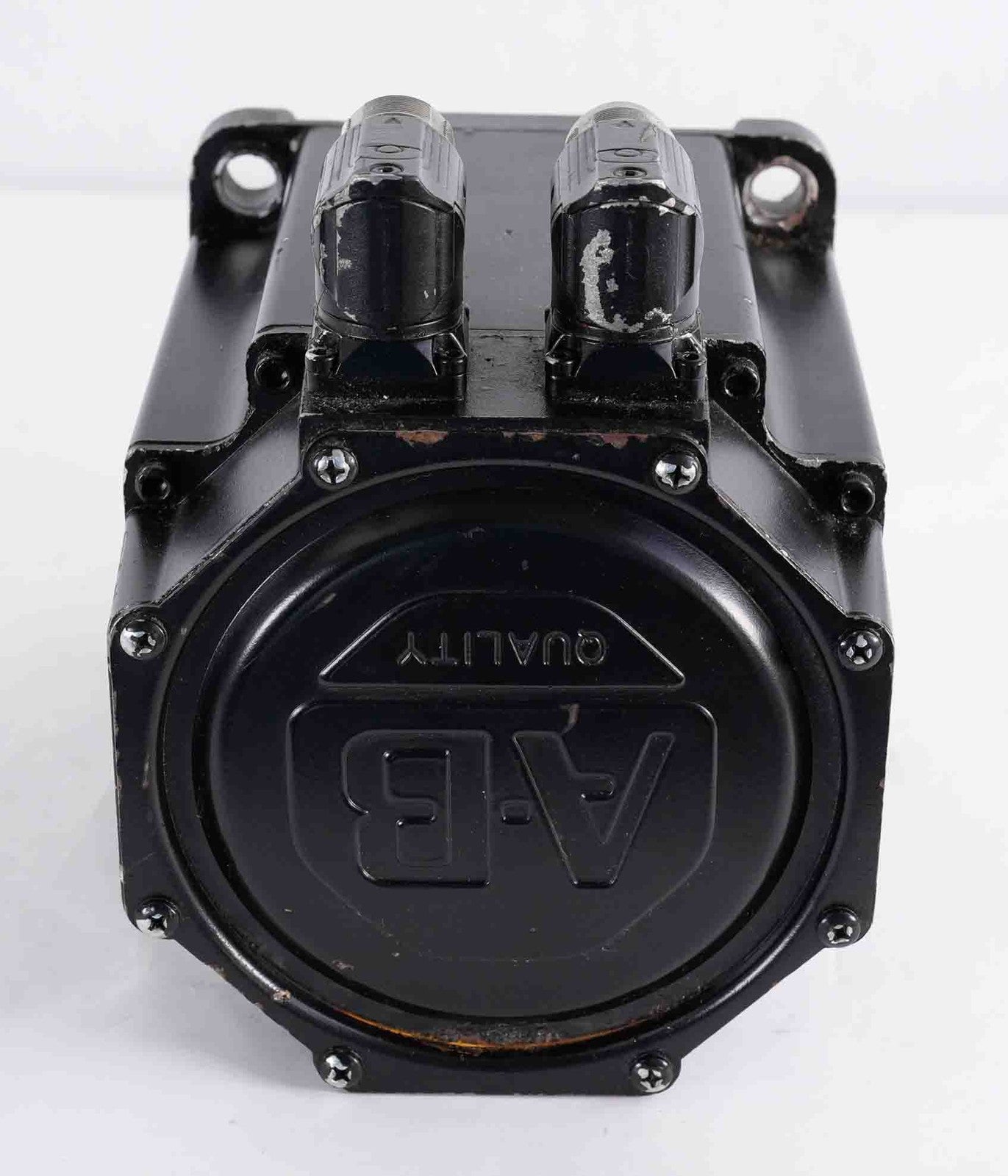 Allen Bradley MPL-B520K-SJ72AA /A Servo Motor 460V 4000RPM 1.3kW MPLB520KSJ72AA