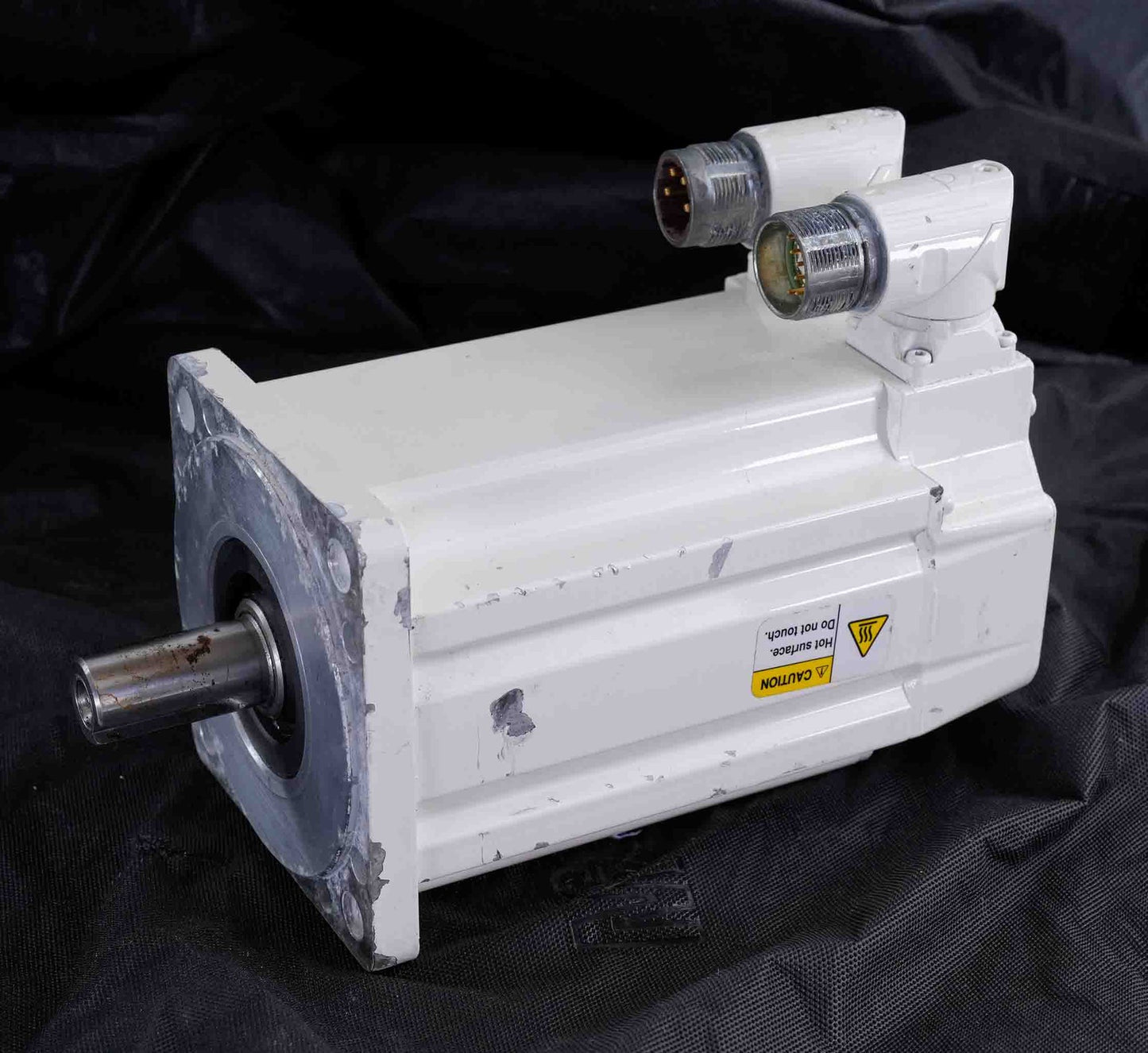 Allen Bradley MPF-B430P-MJ72BA /A Servo Motor 460V 5000RPM MPFB430PMJ72B - USED