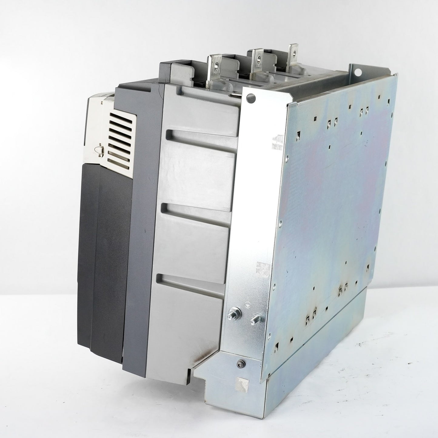 Emerson MP550A4 Mentor DC Drive 200kW 300HP 550A 480V STD19 Control-Techniques