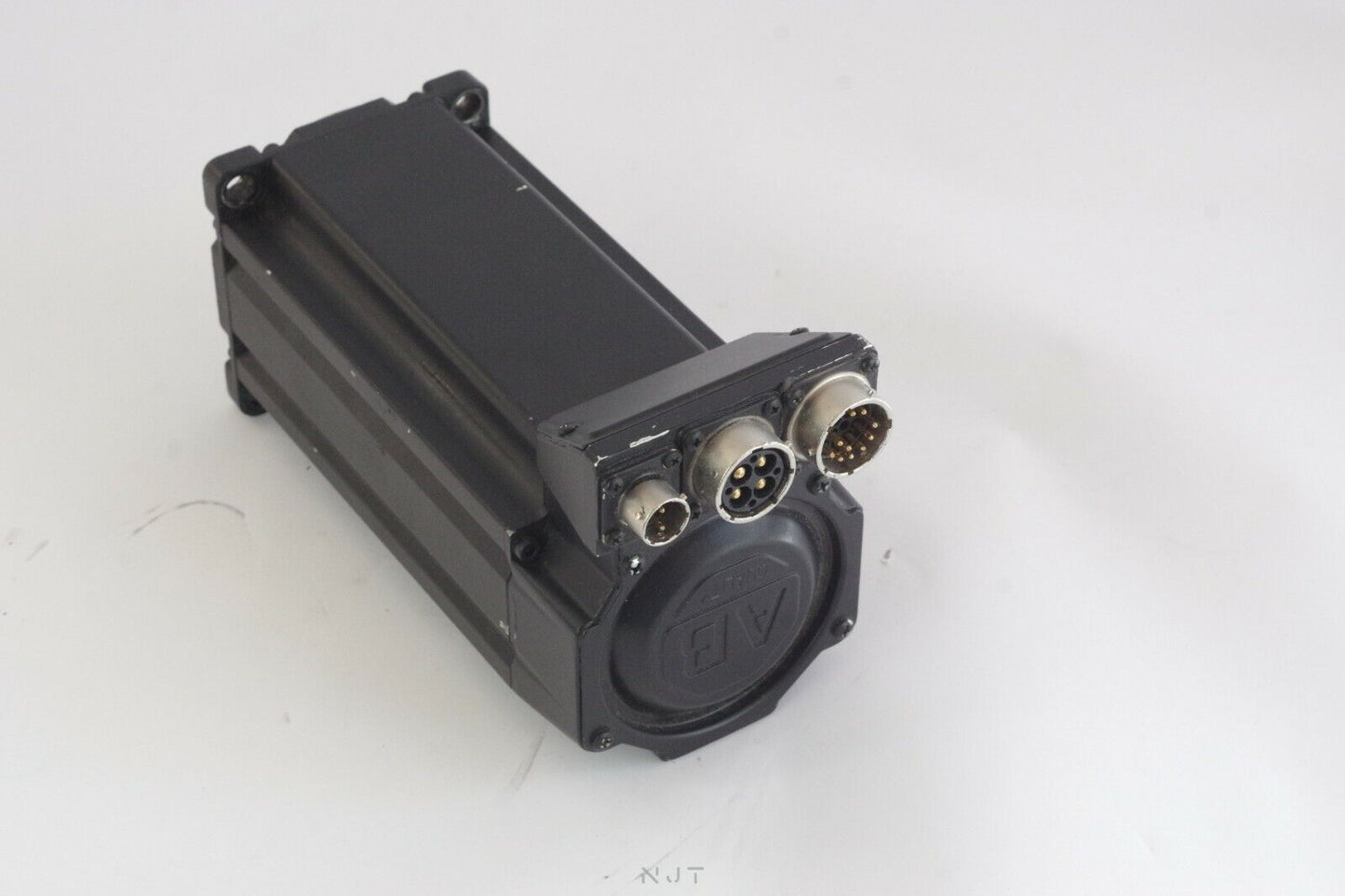 Allen Bradley MPL-A430P-SK24AA Servo Motor 7043-00-4303 Ser A 5000rpm 2.2kw MP