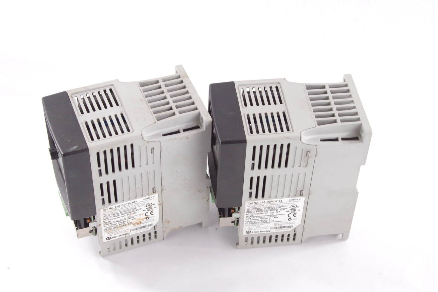 2x ALLEN BRADLEY 22A-D2P3N104 / 22AD2P3N104 SER. A - For parts or Repair