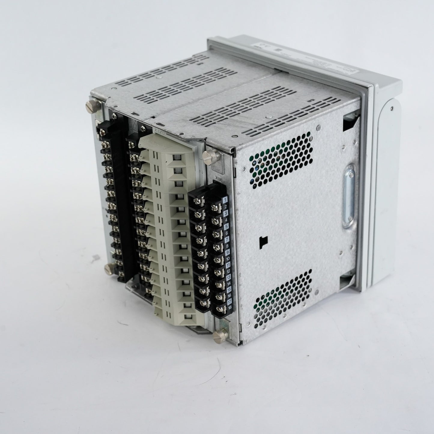 ABB REF615 REF615A_E HAFDDADANBE1BBN1XE Relay Feeder Protection Control