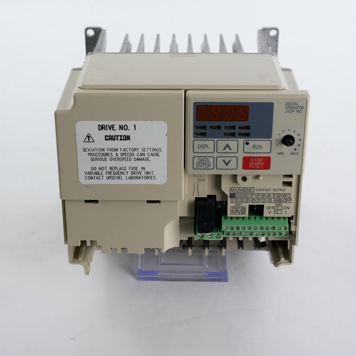 Yaskawa CIMR-V7AM43P7 Magnetek AC Drive 380-460V 0-400Hz 12A/8.6A