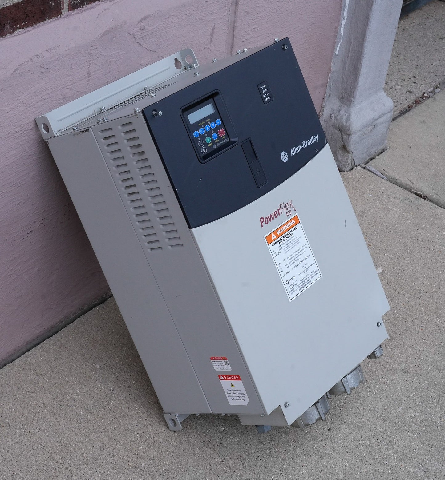 Allen Bradley 22C-D142A103 /B PowerFlex 400 AC Drive 480V 100HP 75kW + Warranty