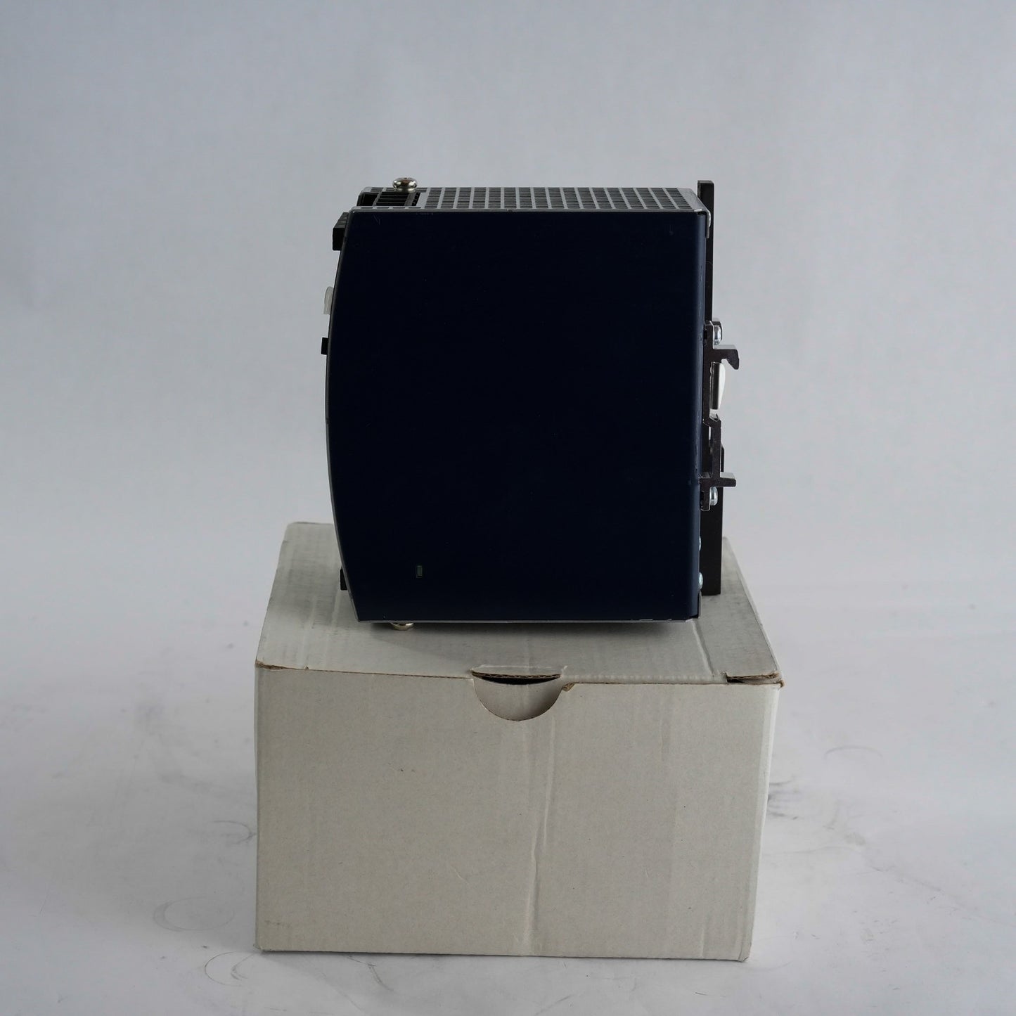 Allen Bradley 1606-XLE240E-3 Ser A Power Supply 3-Phase 24V 10A - Open Box