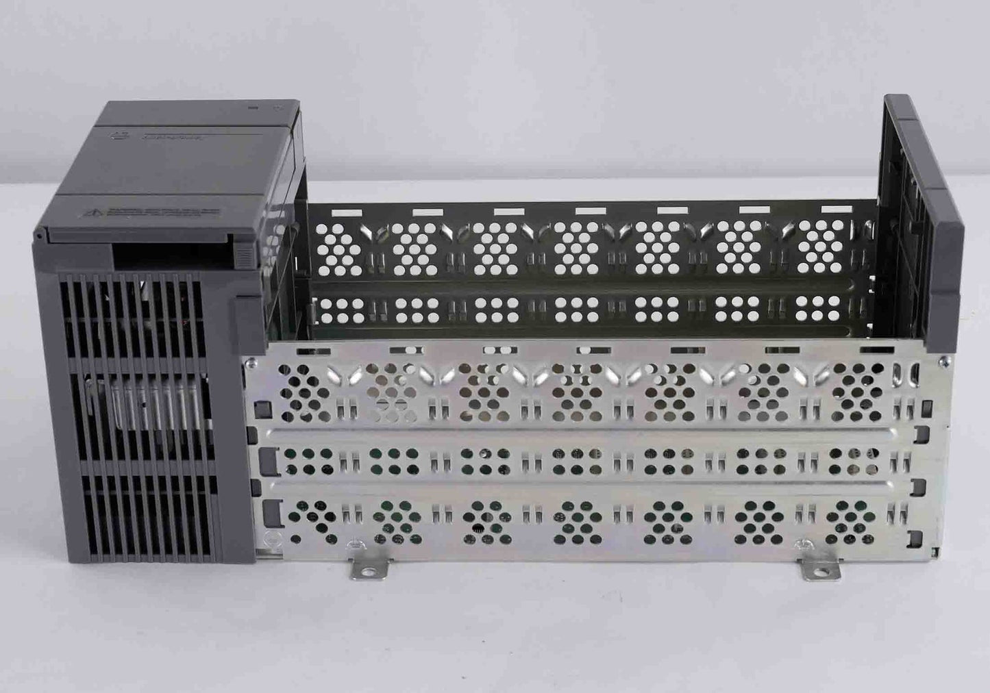 Allen Bradley 1746-P2 /C SLC 500 Power Supply + 7-Slot Chassis 1746-A7/B