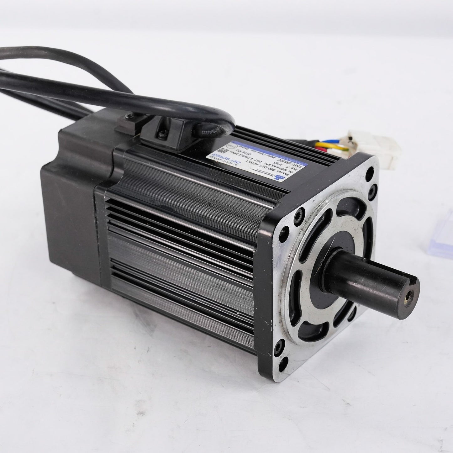 Dynamic Motor Motion 880-DST-A6HK1 AC Servo Motor 200V 0.75kW 880DSTA6HK1