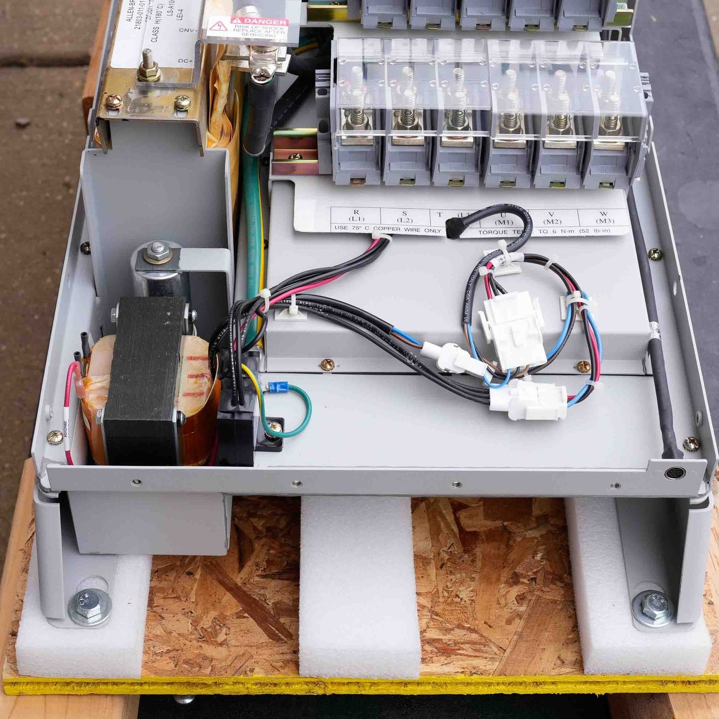 Allen Bradley 1336E-B075-AN-EN-HA2-L9E /D Bulletin 1336E AC Drive - Open Box