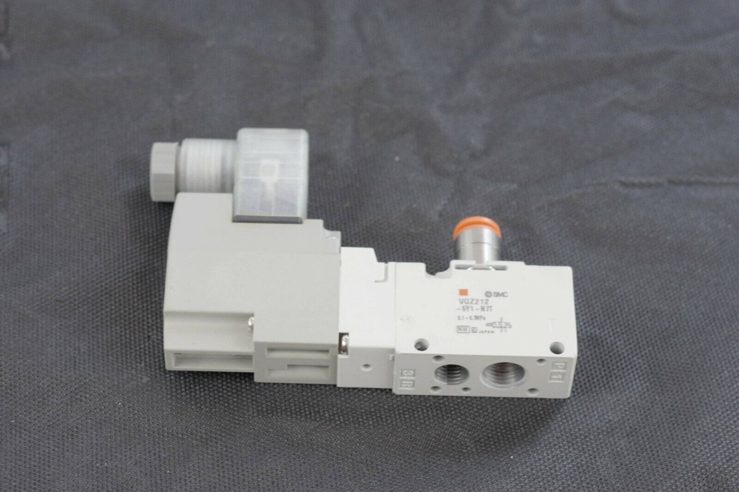 SMC VQZ212-5Y1-N7T-F VQZ2125Y1N7TF valve, body ported, din (dc), VQZ200 VALVE