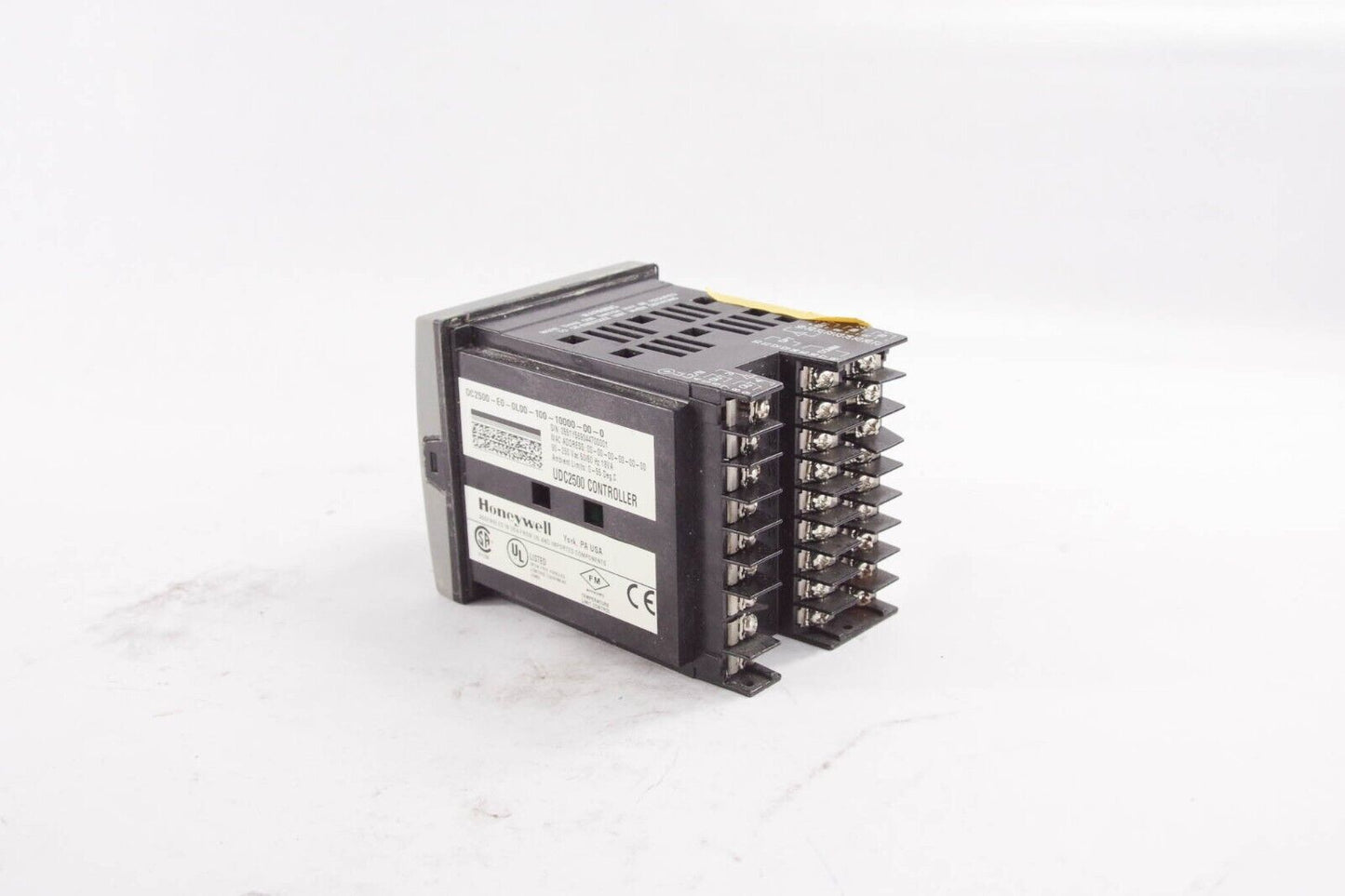 HONEYWELL DC2500-E0-0L00-100-10000-00-0 UDC2500 CONTROLLER - For Parts or Repair