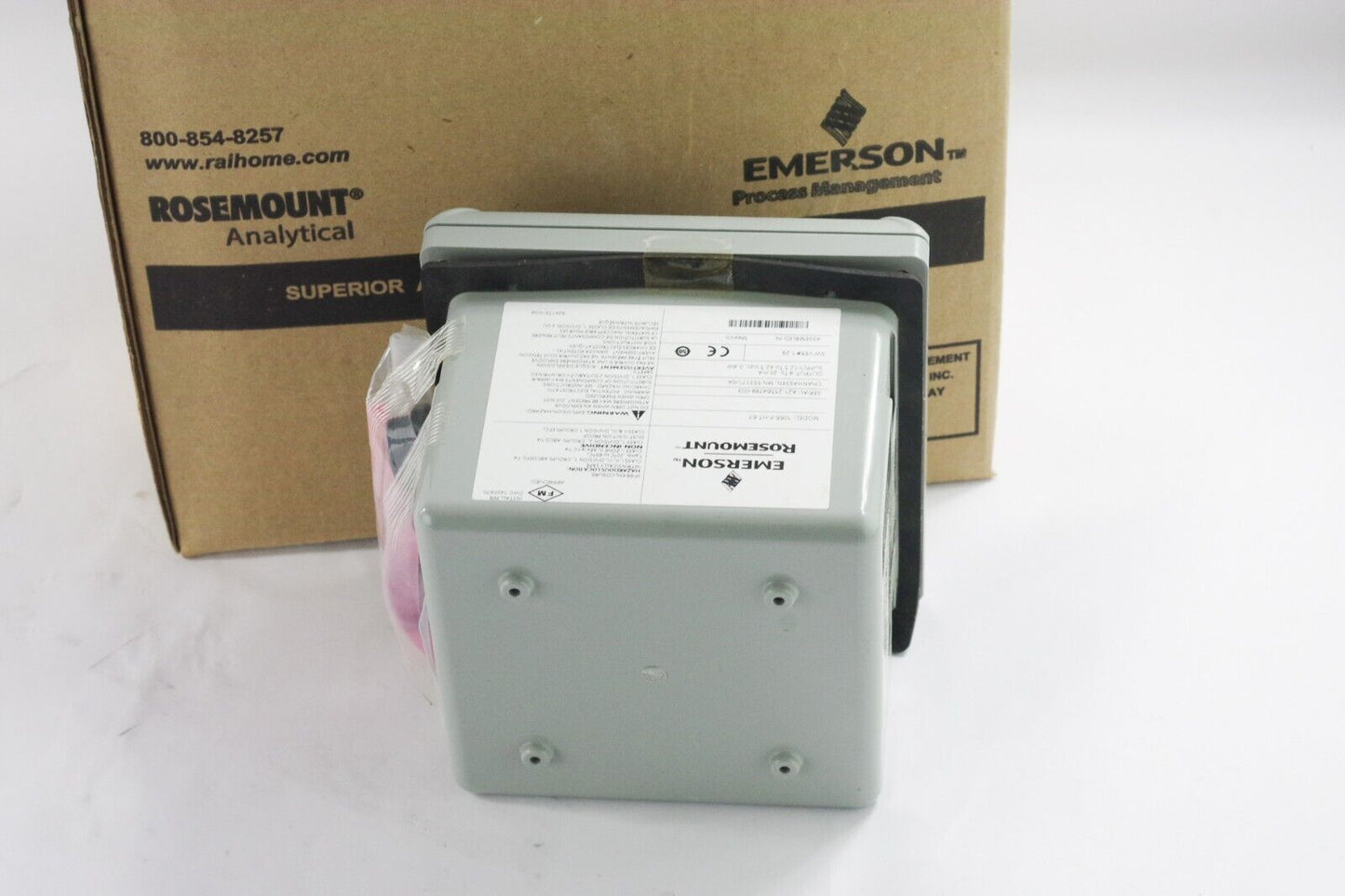 Rosemount / Emerson 1066-P-HT-67 LIQUID ANALYTICAL TRANSMITTER New Open Box