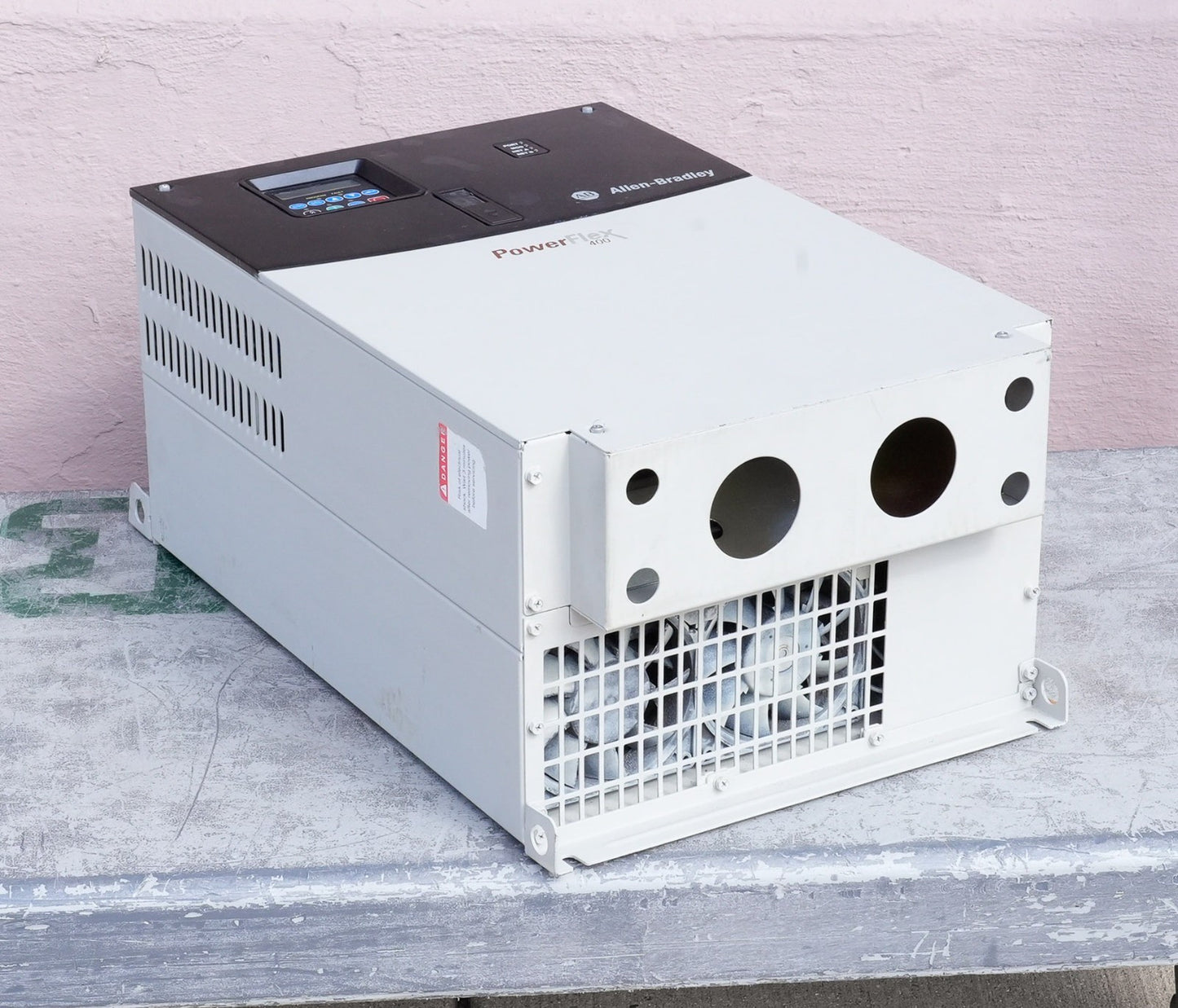 Allen Bradley 22C-D142A103 /A PowerFlex 400 AC Drive 480V 100HP 3-Phase 75kW