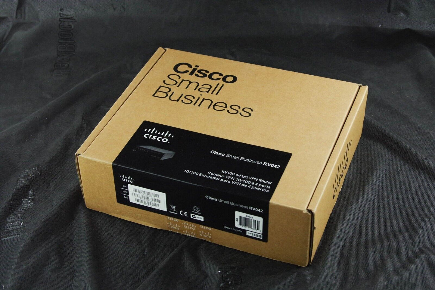 Cisco RV042 Dual Gigabit WAN VPN Router