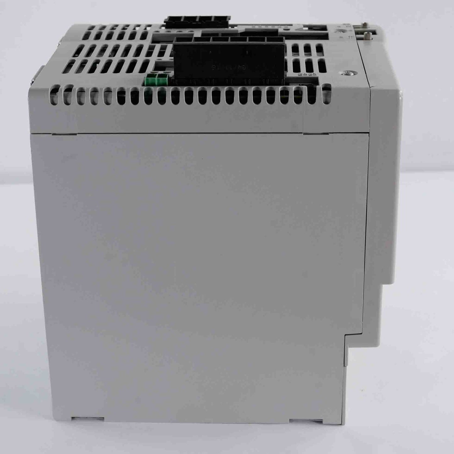 Allen Bradley 2094-BC07-M05-S /C Kinetix 6000 IAM Servo Drive 2094BC07M05S