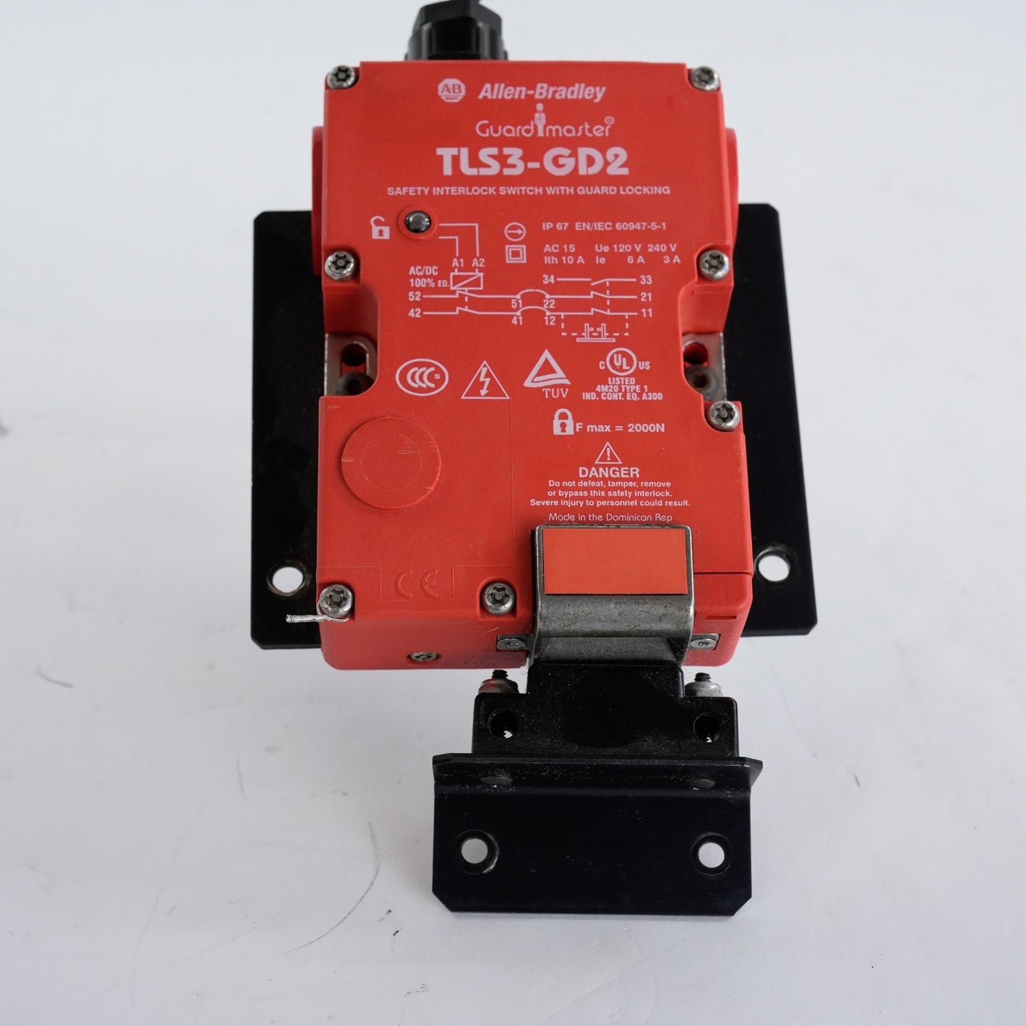 Allen Bradley TLS3-GD2 Guardmaster Safety Interlock Switch w/ Guard Locking