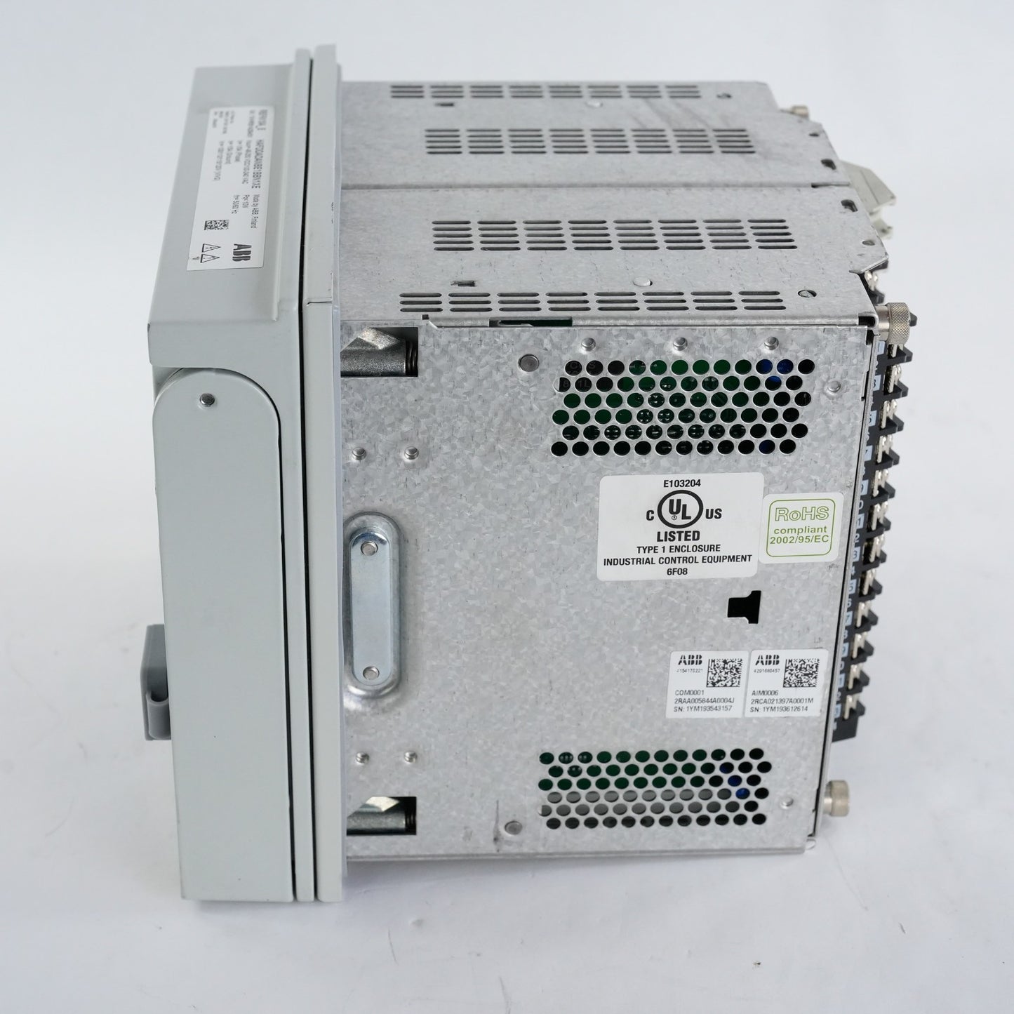 ABB REF615 REF615A_E HAFDDADANBE1BBN1XE Relay Feeder Protection Control
