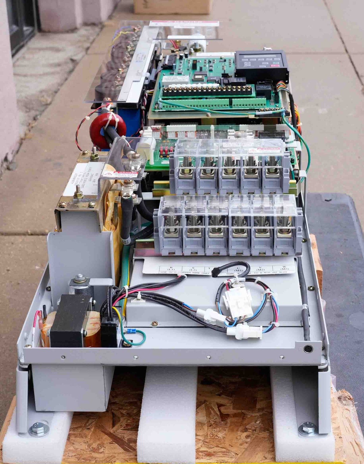Allen Bradley 1336E-B075-AN-EN-HA2-L9E /D Bulletin 1336E AC Drive - Open Box