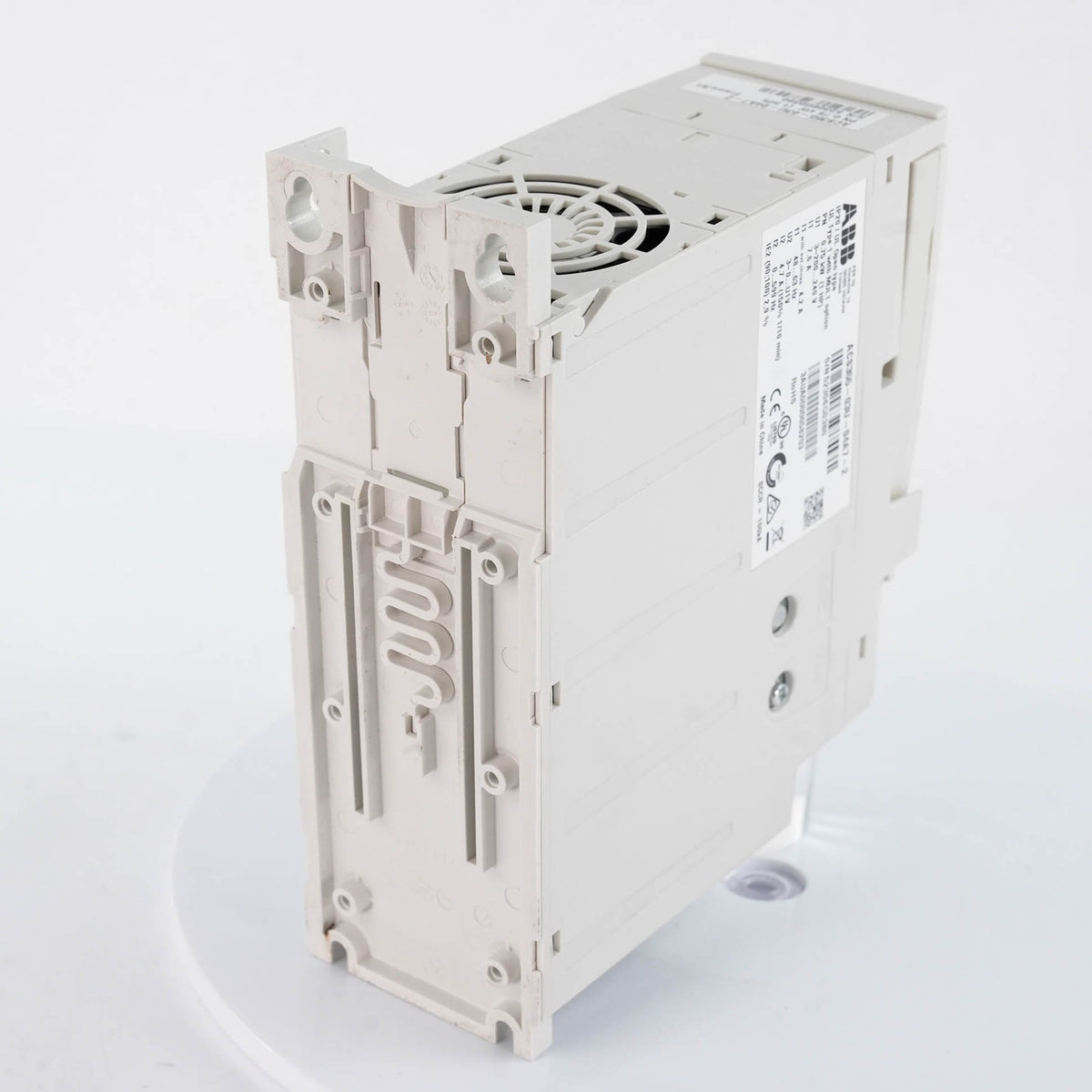ABB ACS355-03U-04A7-2 AC Drive 3-Phase 240V 1HP 4.7A IP20 ACS35503U04A72 VFD