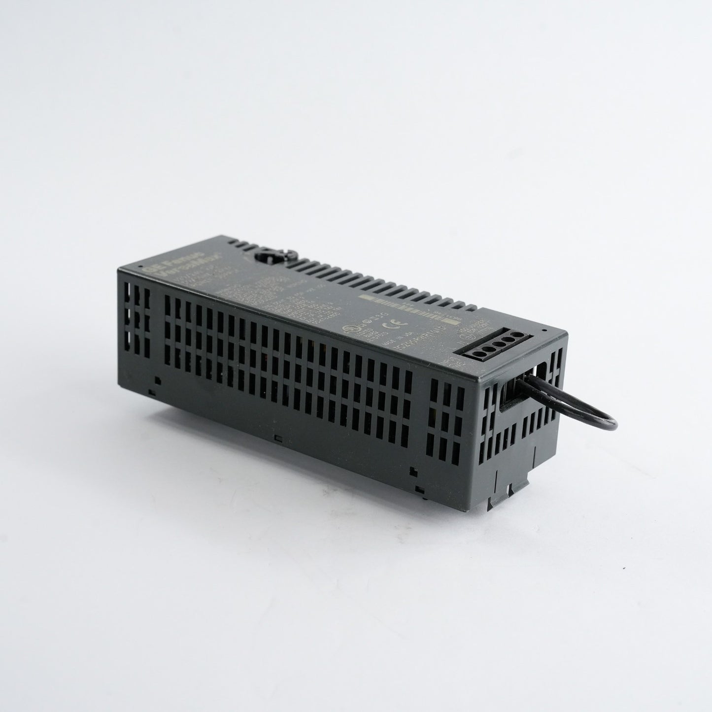 GE Fanuc IC200PWR101D VersaMax Power Supply Module 120/240VAC / IC200PWR101D