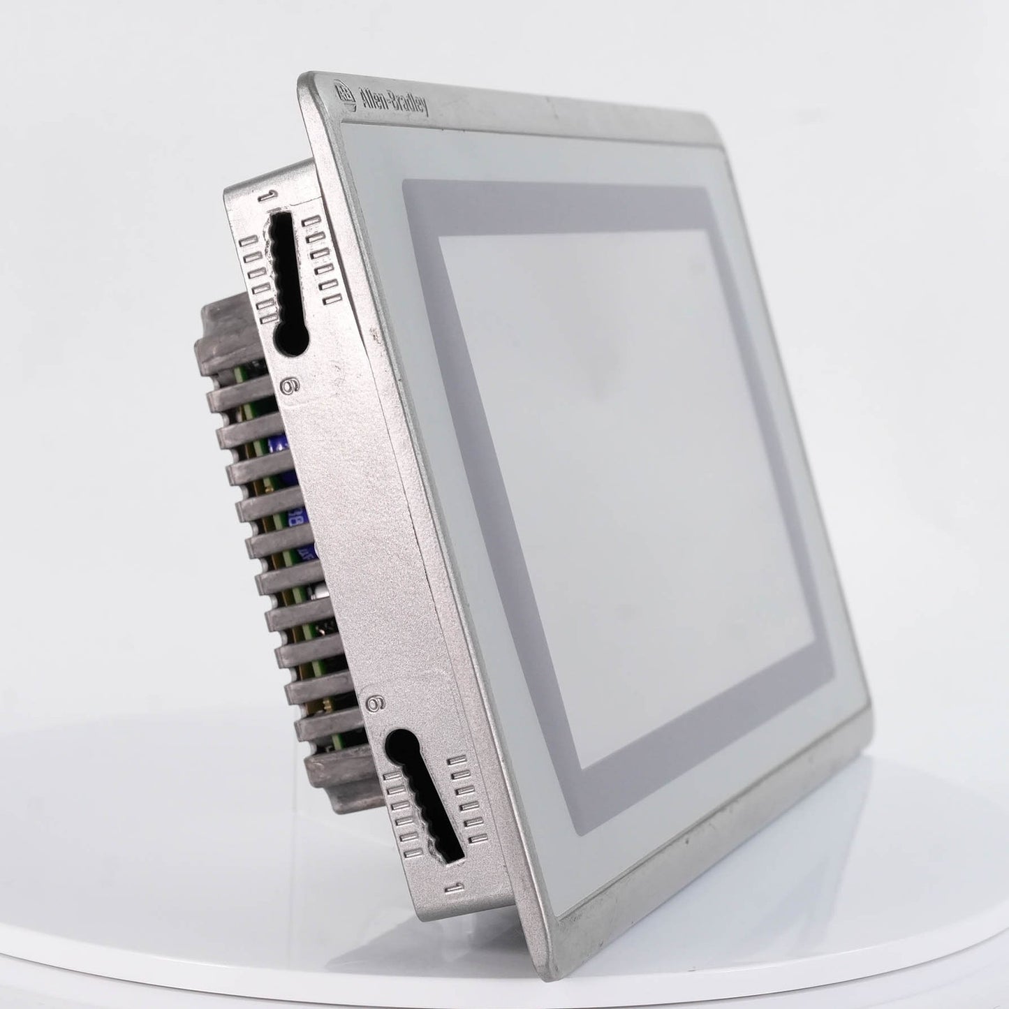 Allen Bradley 2711P-T9W22D9P Ser B PanelView Plus 7 9-Inch Touch HMI 24VDC