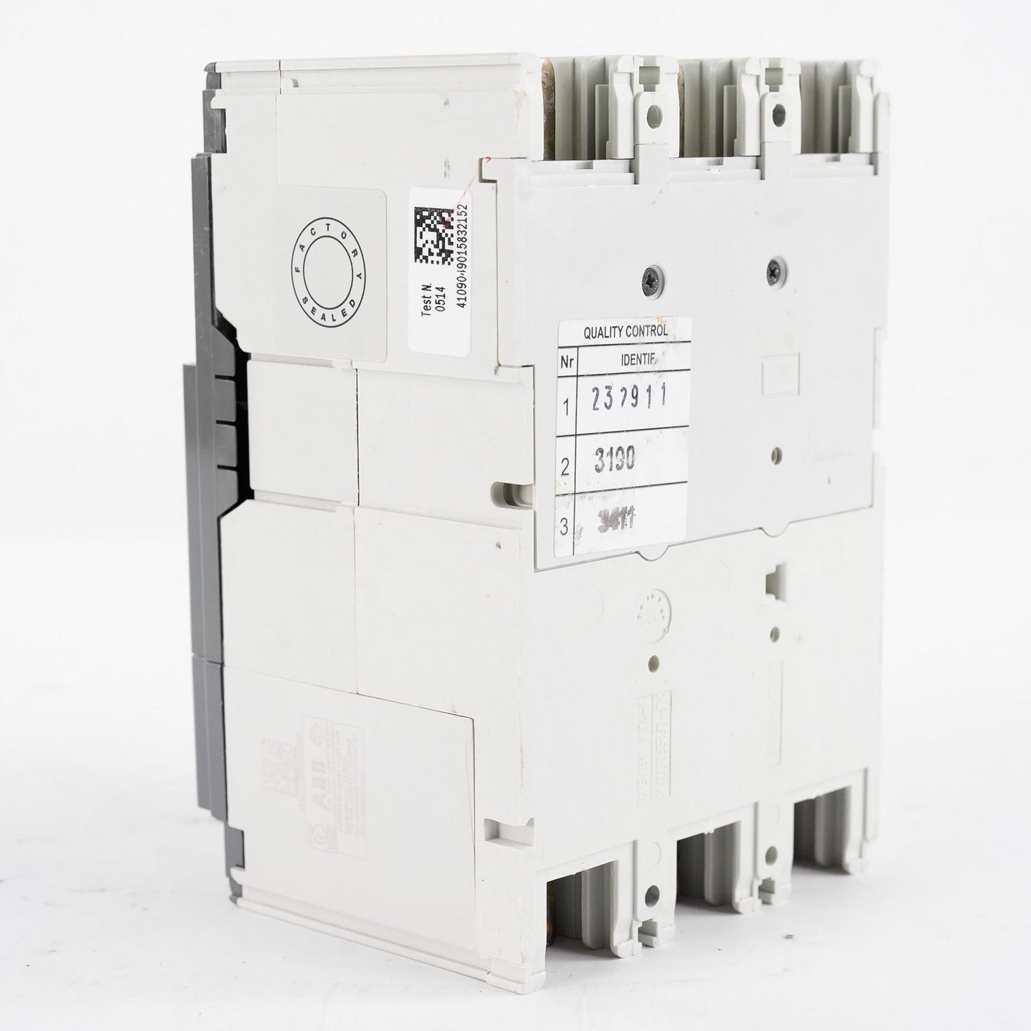 ABB SACE Tmax XT4H 250 Molded Case Circuit Breaker 3P XT4H250TMF15015003pFFULCSA